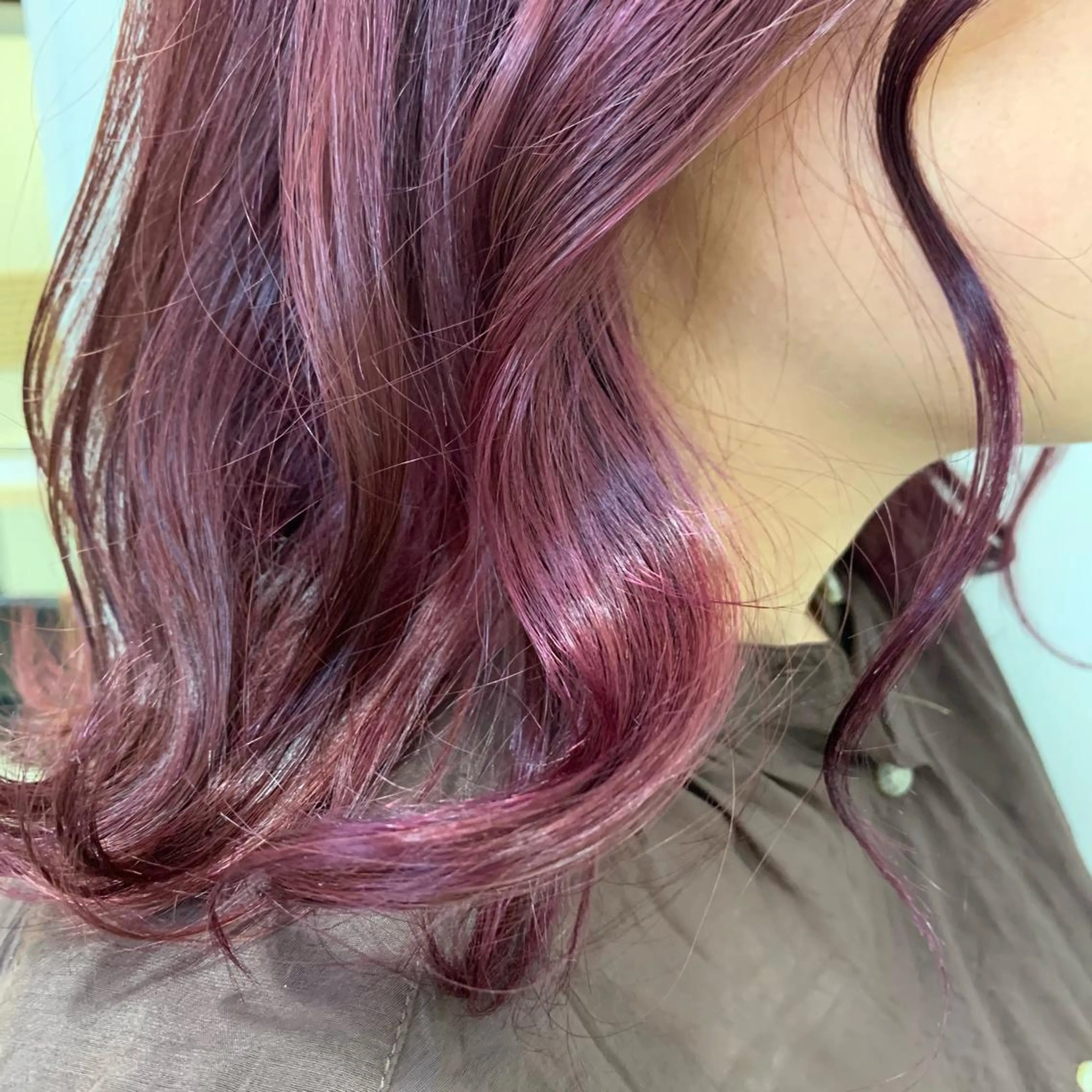 カラー ピンクカラー ローズカラー 小濵 美月のヘアスタイル