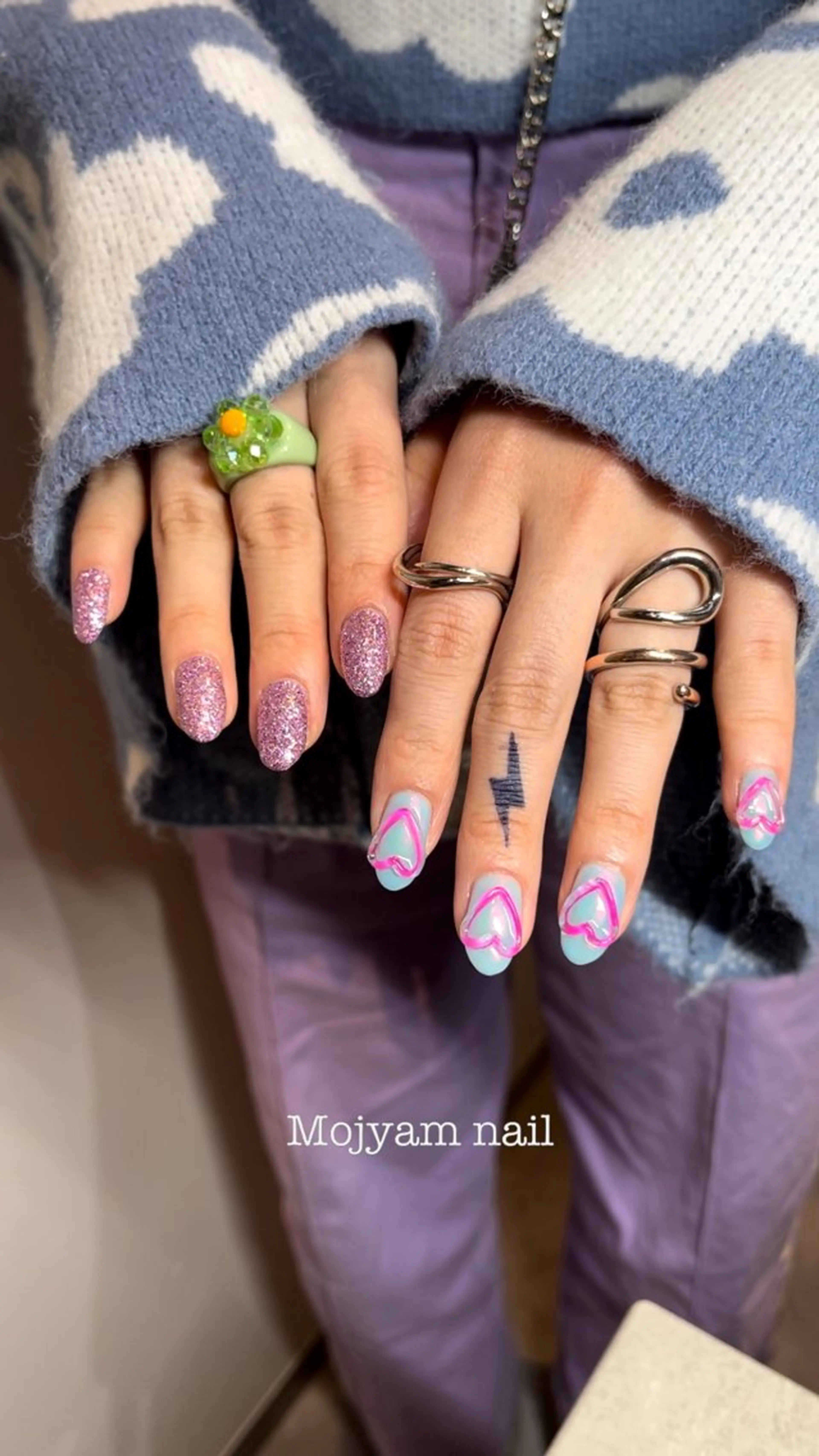 ネイル ハート ラメ(グリッター) ぷっくりネイル 冬ネイル ハンドネイル Mojyam nail所属・松本 実咲のネイルデザイン