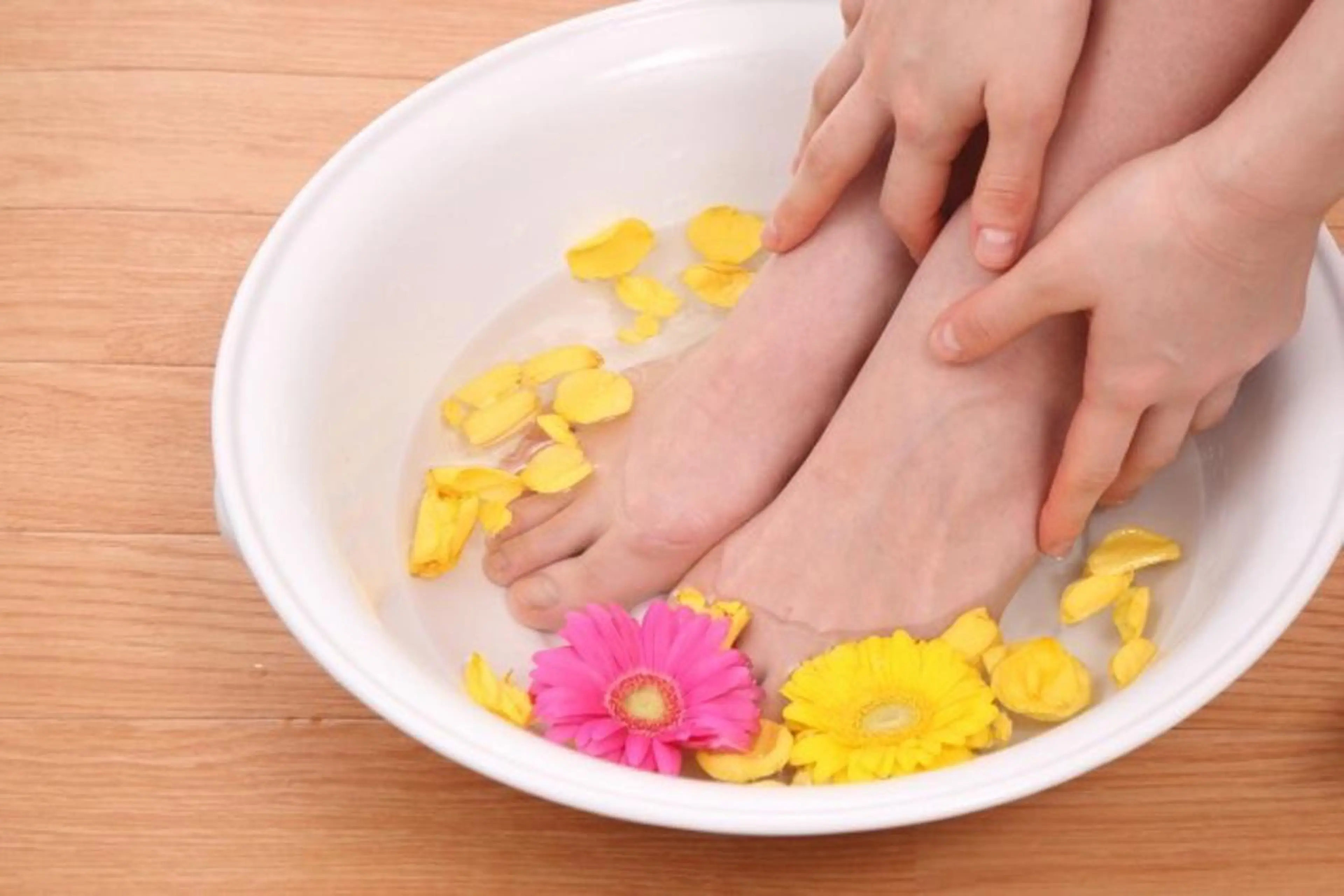 【フット角質ケア】の写真