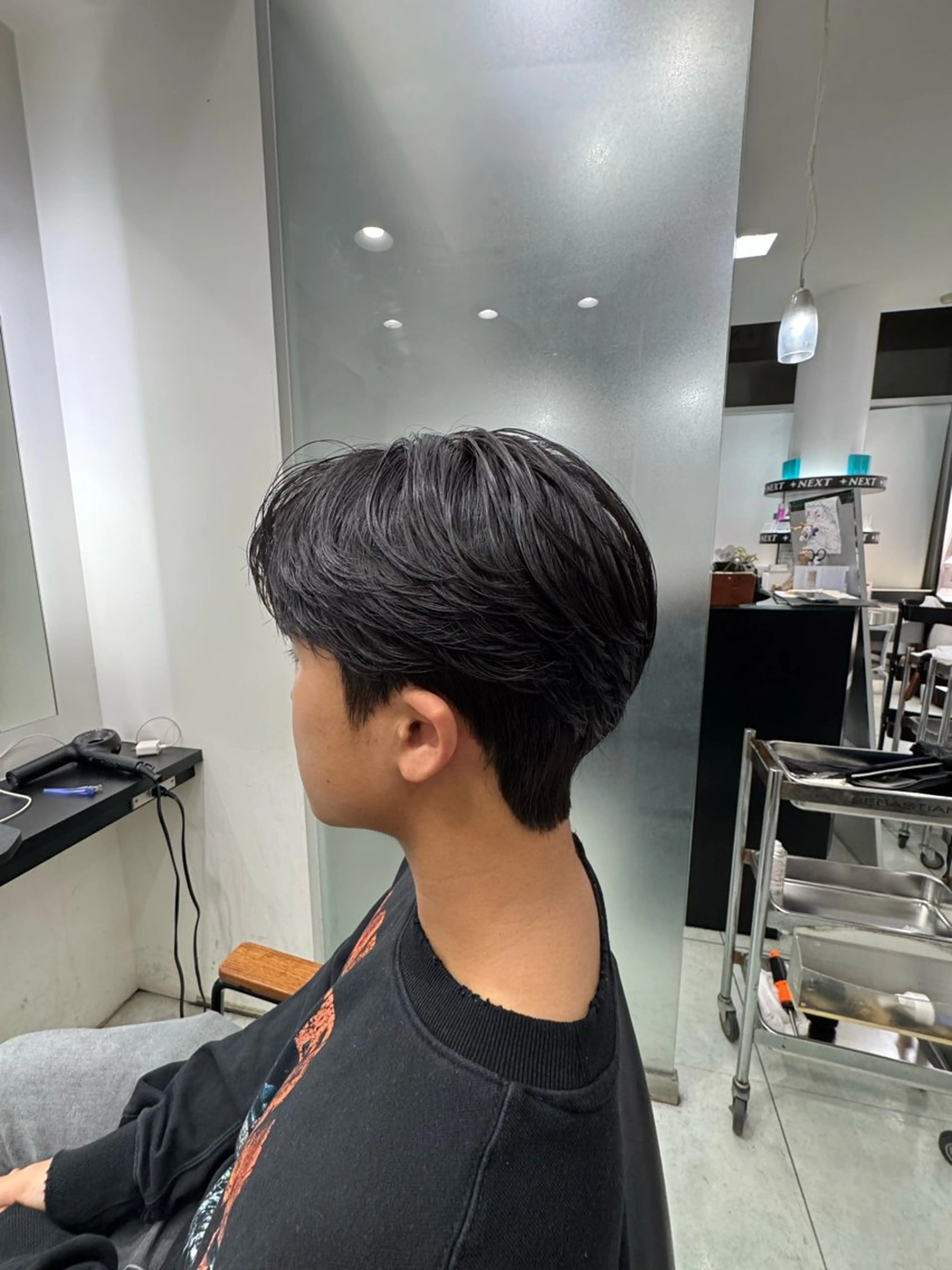 パーマ メンズ ダウンパーマ メンズパーマ カット パーマ 毛流れ特化愁斗 センターパートパーマのヘアスタイル