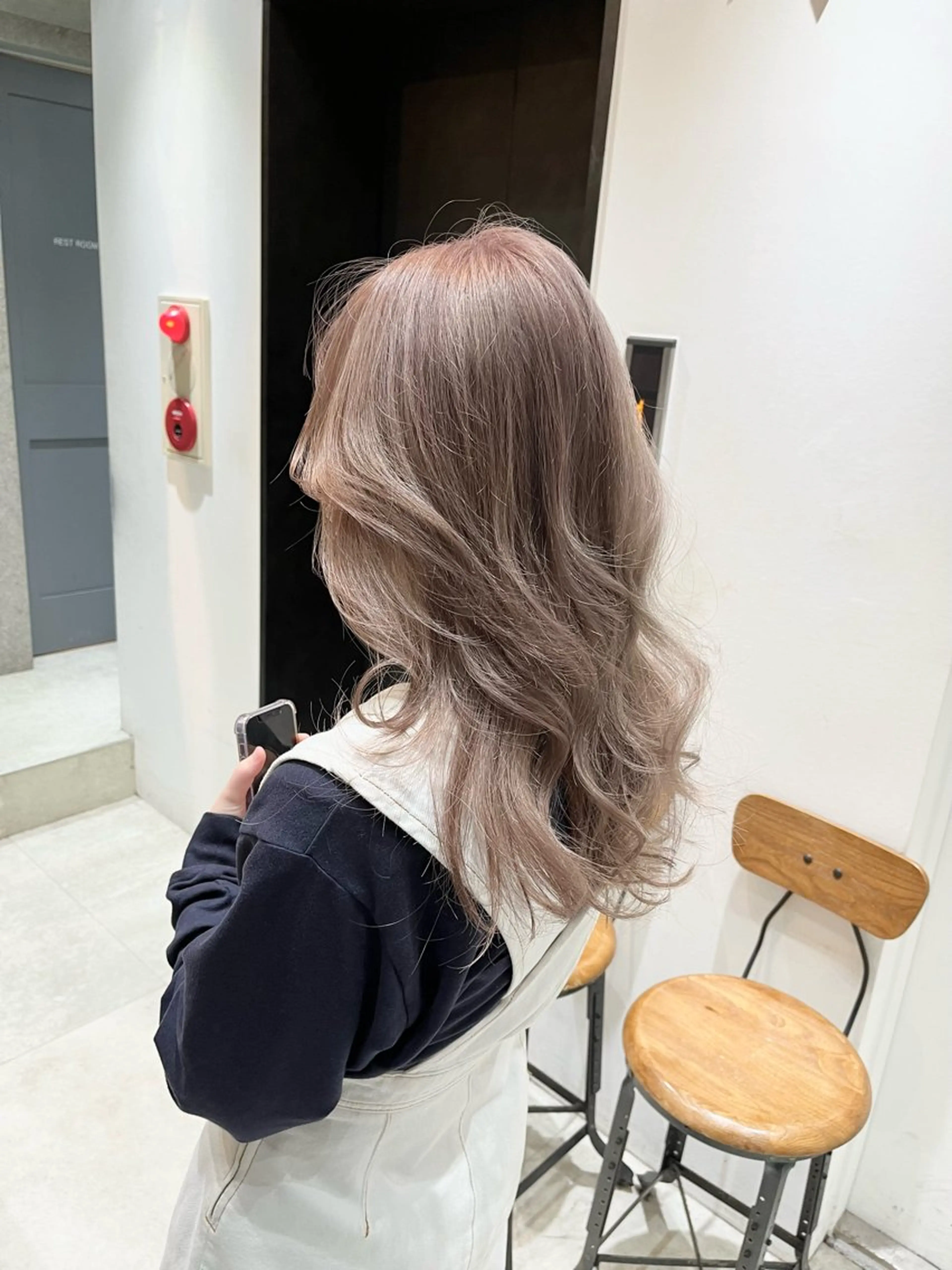 ロング ヘアカラー 🌈透明感カラー 韓 国ヘアこうたろうのヘアスタイル