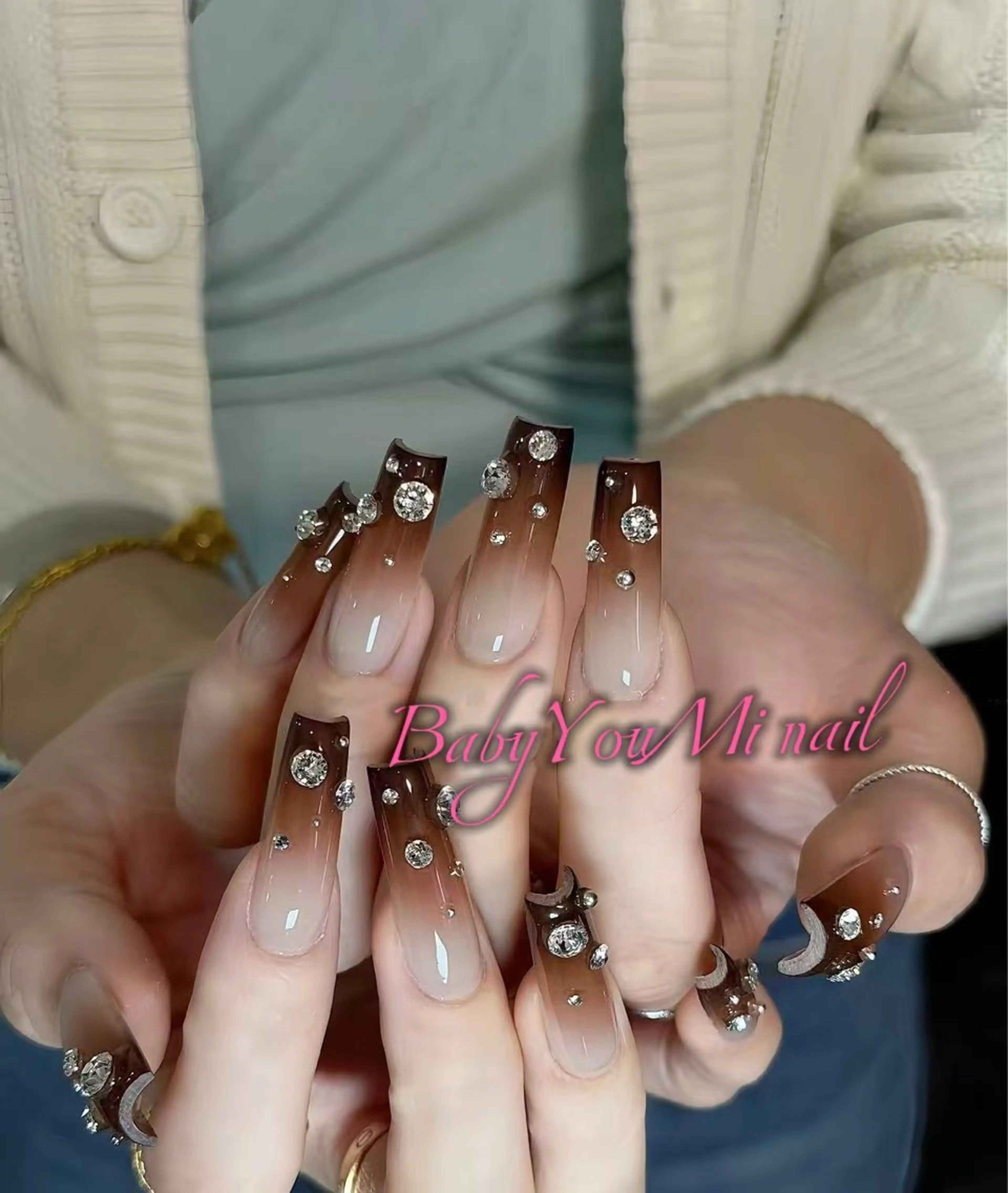 ネイル オーロラネイル フラワーネイル フットネイル フレンチネイル ジェルネイル ハンドネイル BabyYouMi ねねのネイルデザイン