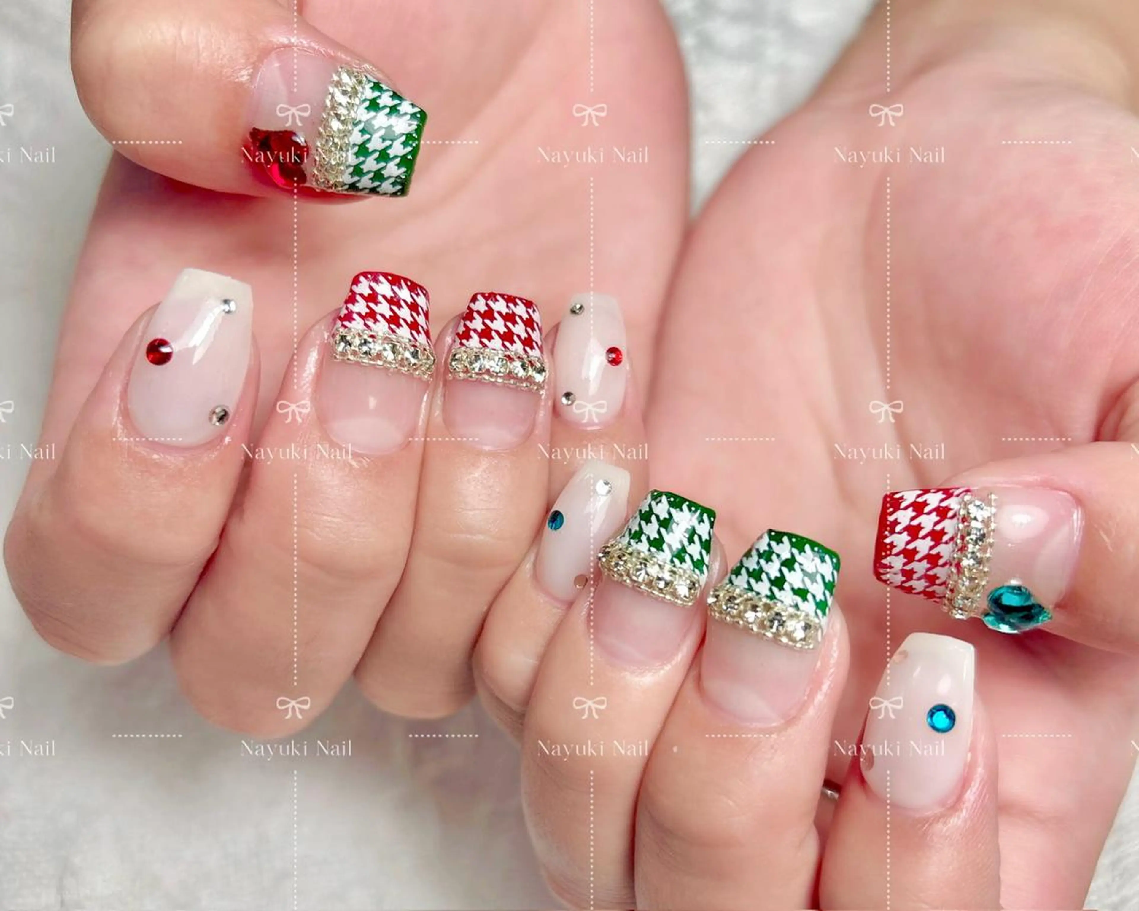 ネイル 🦋 Queenieのネイルデザイン