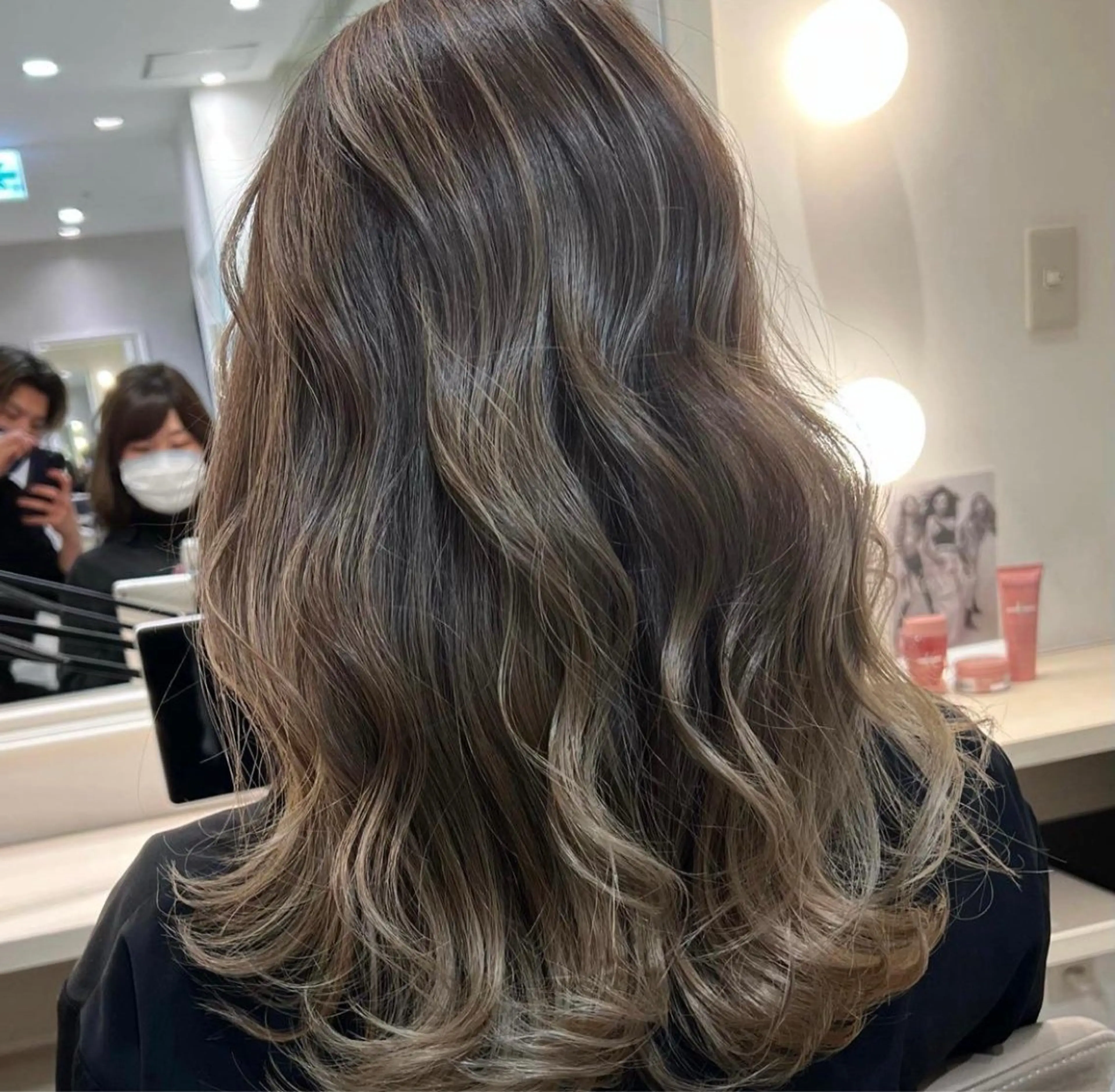 ロング カラー ヘアカラー 🇺🇸海外デザイン iCON TOKYOのヘアスタイル