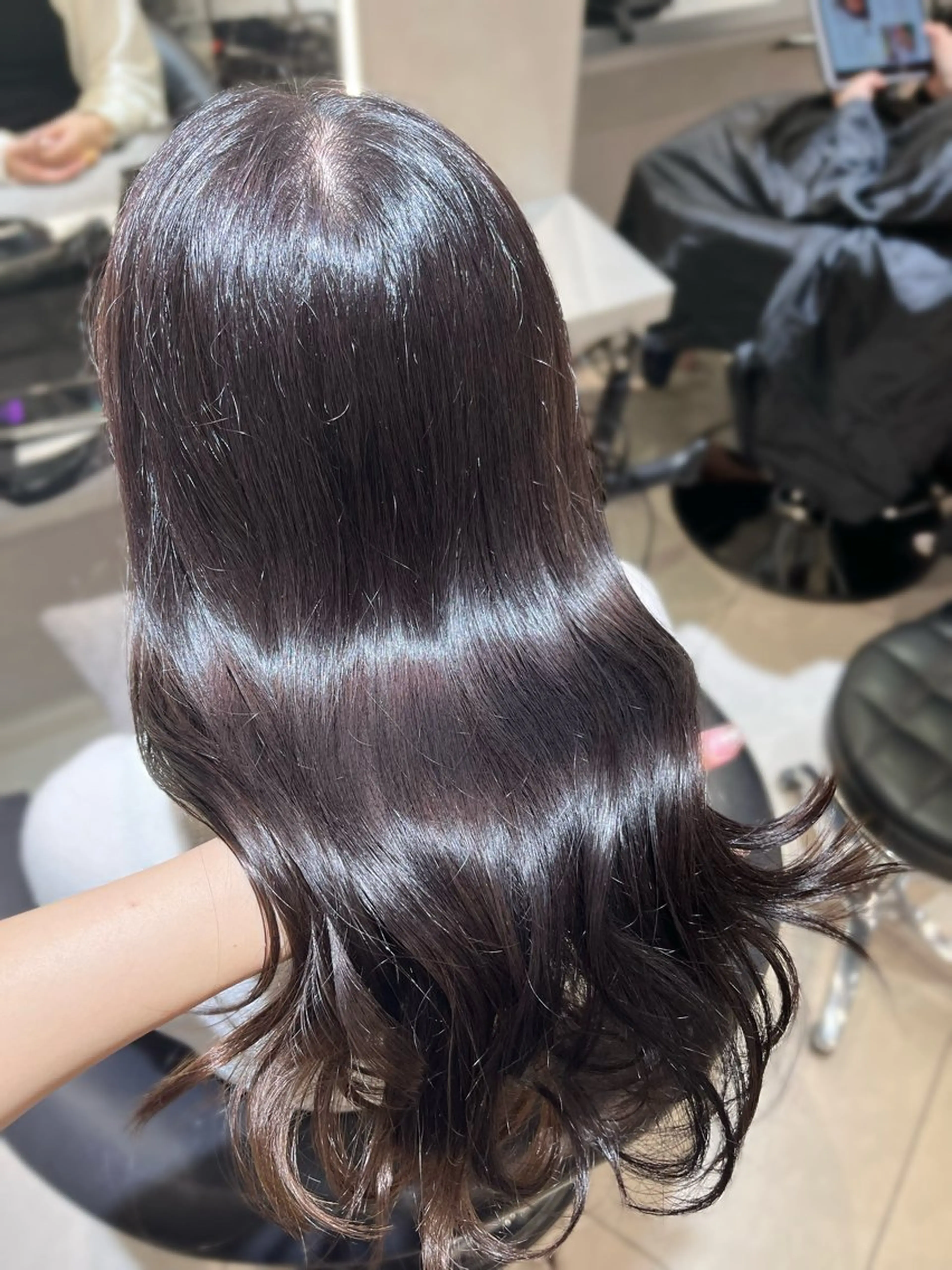 ロング カラー グレージュ ラベンダーカラー ラベンダーグレージュ ラベンダーグレー トリートメント MITSUKI🤍 モテ髪×韓国レイヤーのヘアスタイル