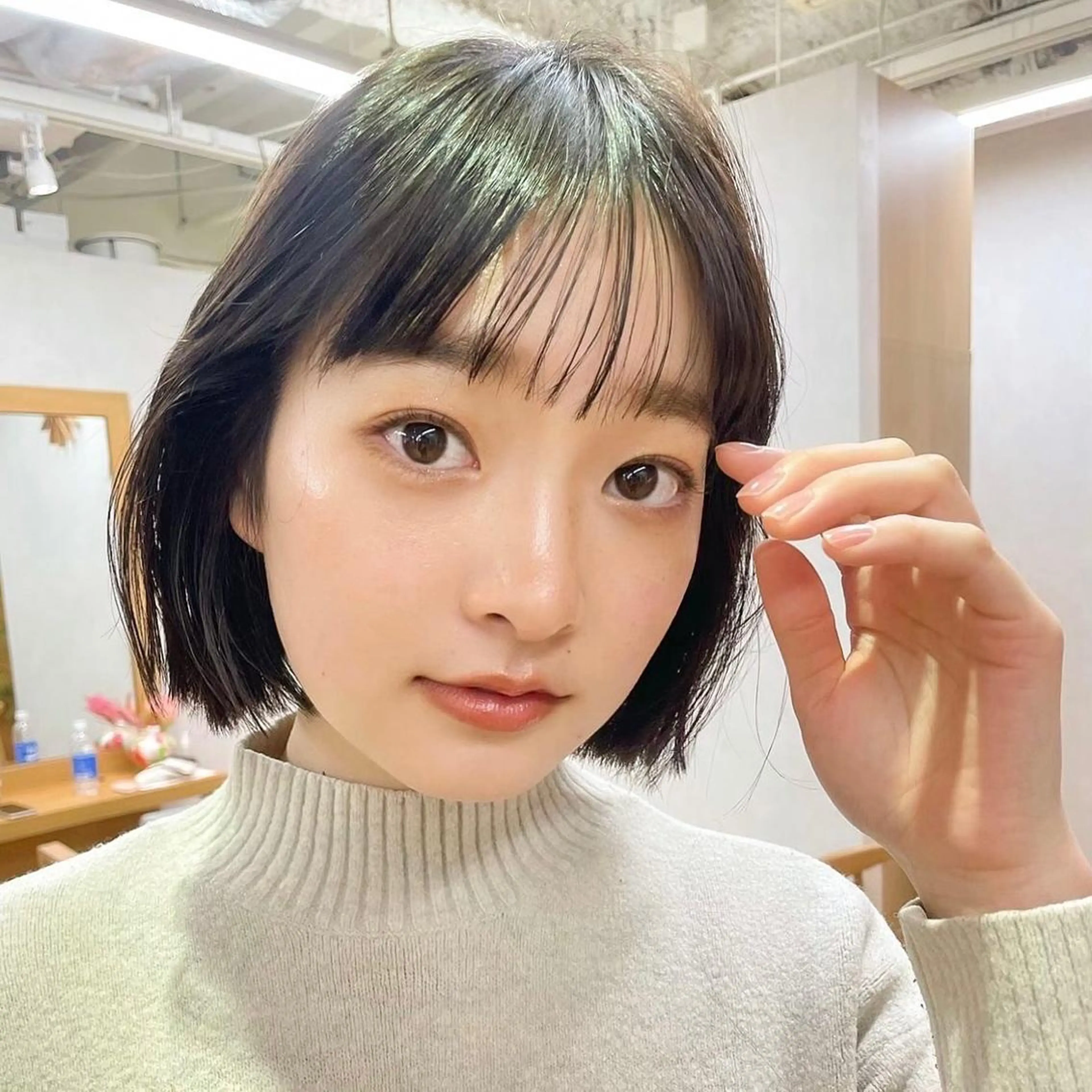 ショート カラー ボブ カット ヘアカラー トリートメント TOI所属・内野 龍海 / レイヤーカットのヘアスタイル