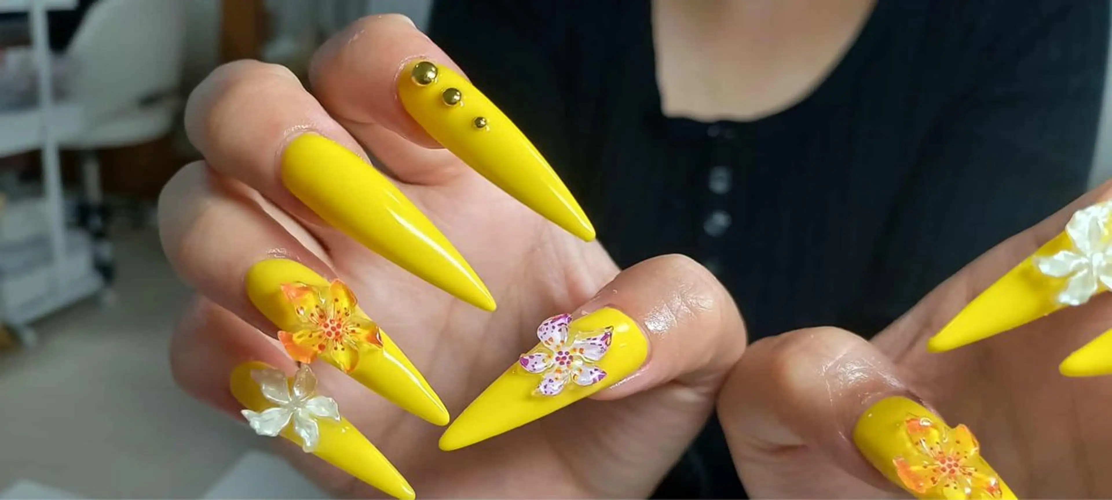 ネイル オーロラネイル フレンチネイル グラデーション 氷ネイル・うるうるネイル キラキラネイル ハンドネイル H.baby Nail Salonのネイルデザイン