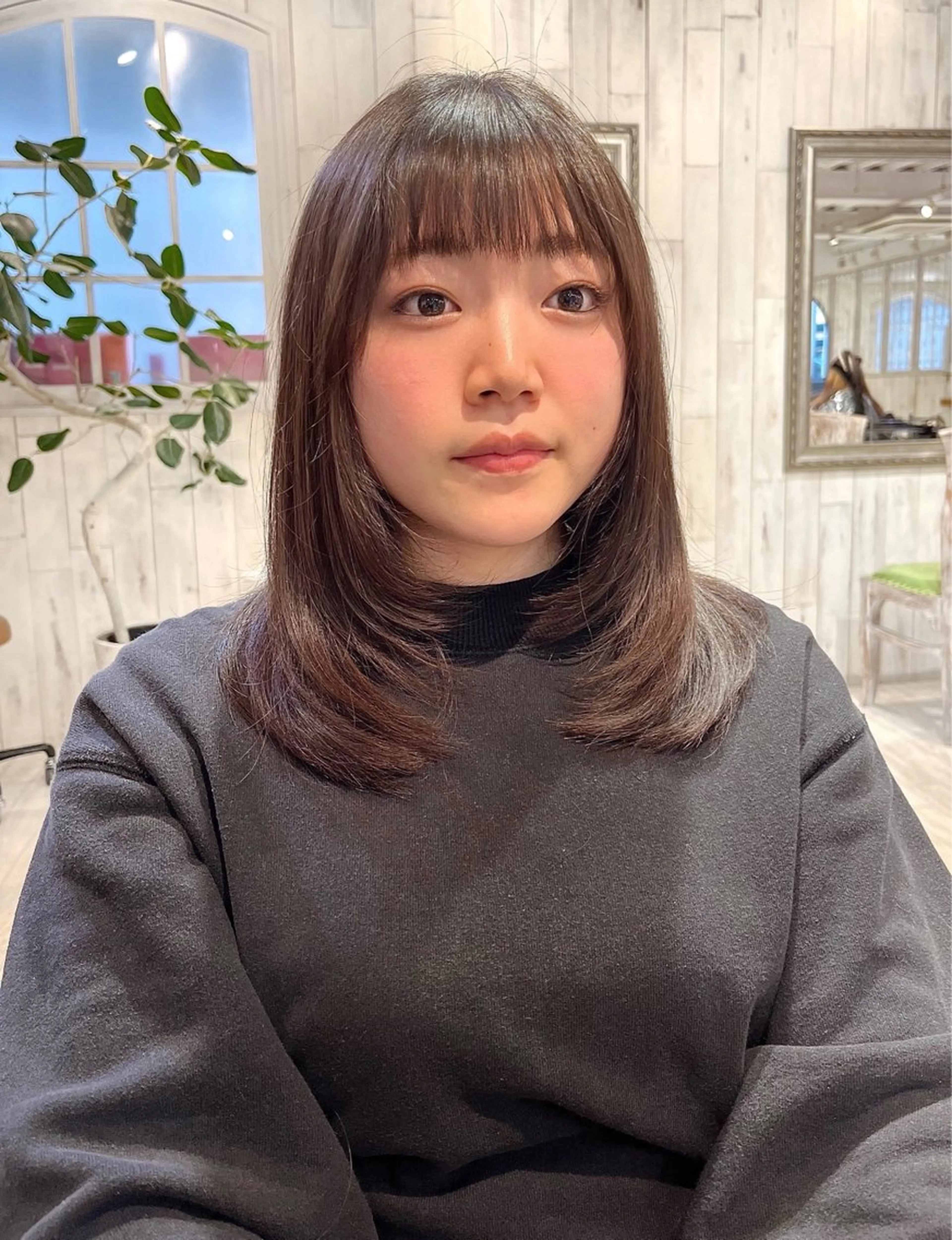 セミロング カラー アッシュ アッシュブラウン ブラウンカラー レイヤーカット カット ヘアカラー 【韓国ヘア×透明感 カラー】笹谷 莉未のヘアスタイル