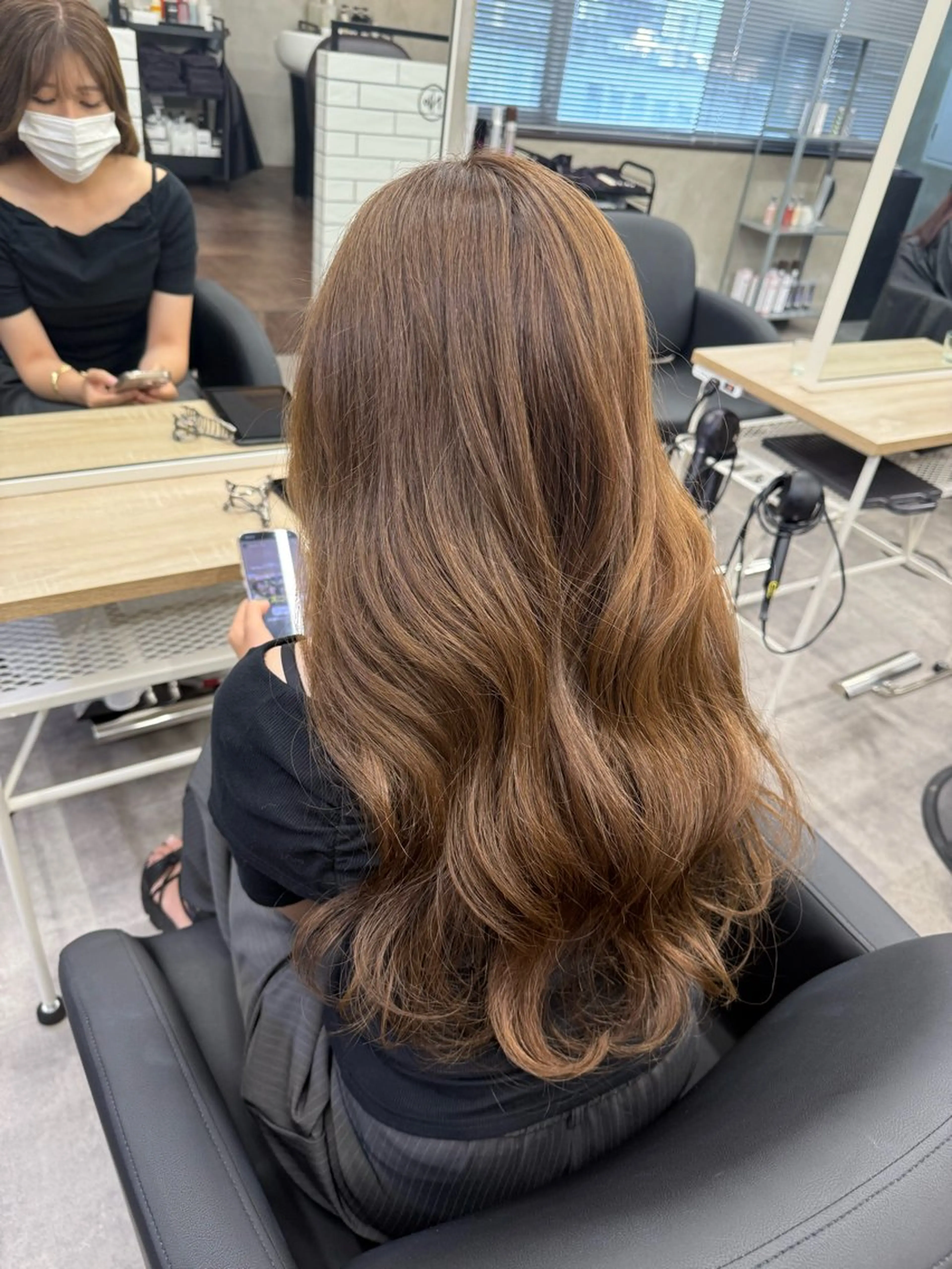 ロング カラー ブラウンカラー ナチュラルブラウン カット ヘアカラー M CHIHIROのヘアスタイル