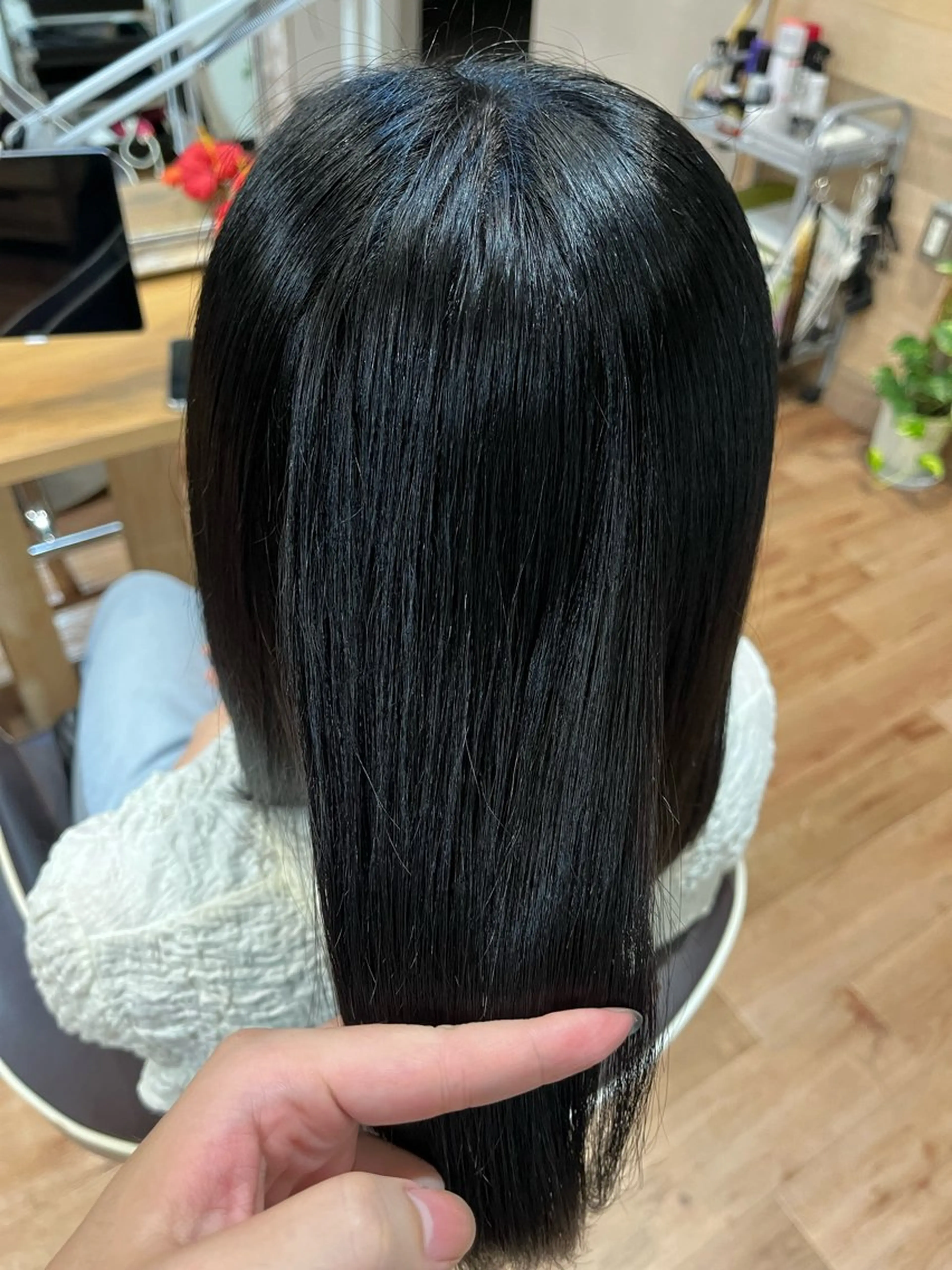セミロング カラー カット ヘアカラー トリートメント ✨ショート/ボブ 縮毛矯正✨アキラのヘアスタイル