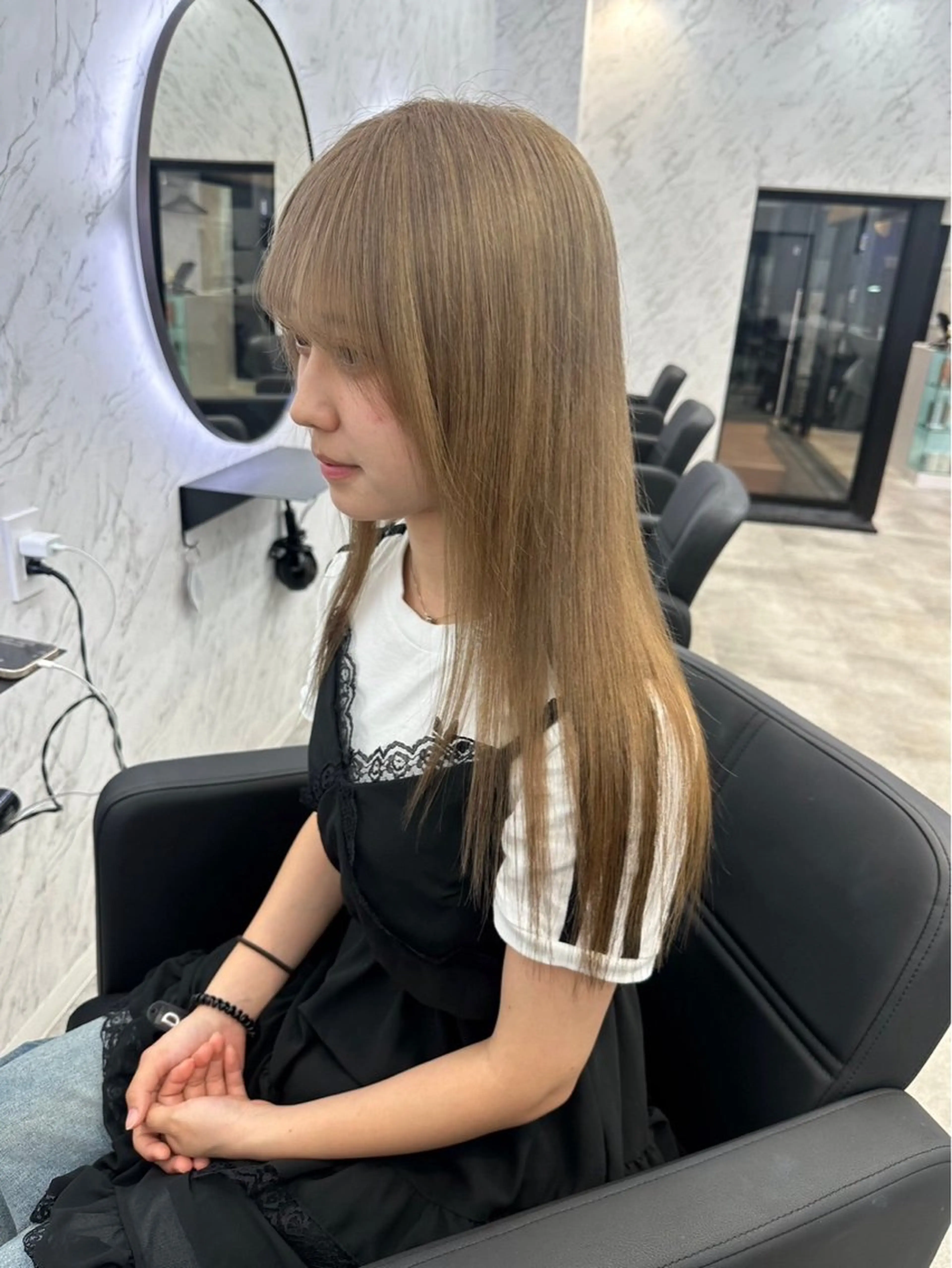 ロング カラー ベージュカラー ミルクティーベージュ hair salon dot. mooda 韓国風サロン 町田店所属・韓国風ヘア🎀🩶 /♡𝓝𝓸𝓪♡のヘアスタイル
