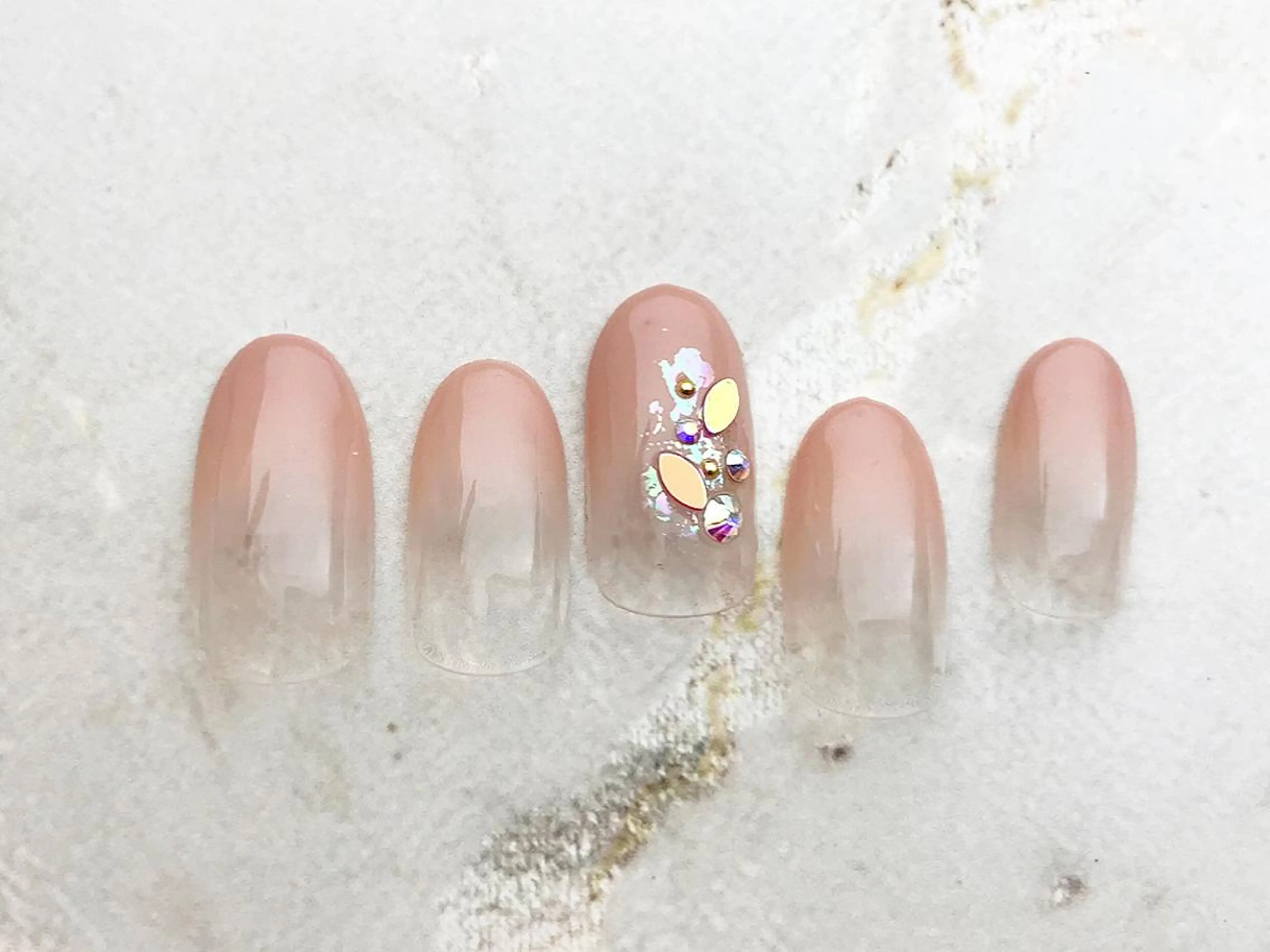 ネイル リセ有楽町店 ネイリストのネイルデザイン