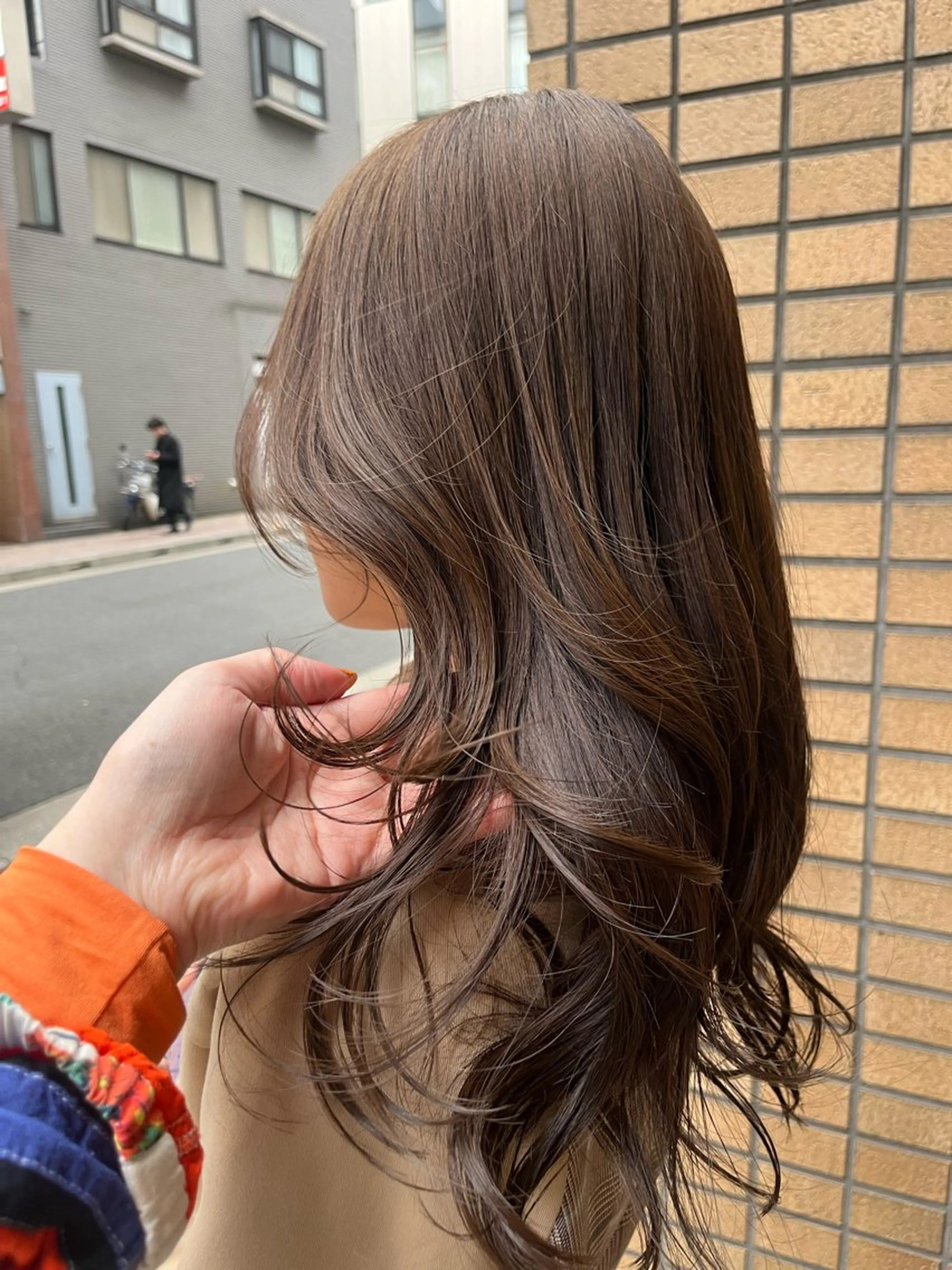 ロング カラー ブラウンカラー 銀座REFINED Ayanoのヘアスタイル