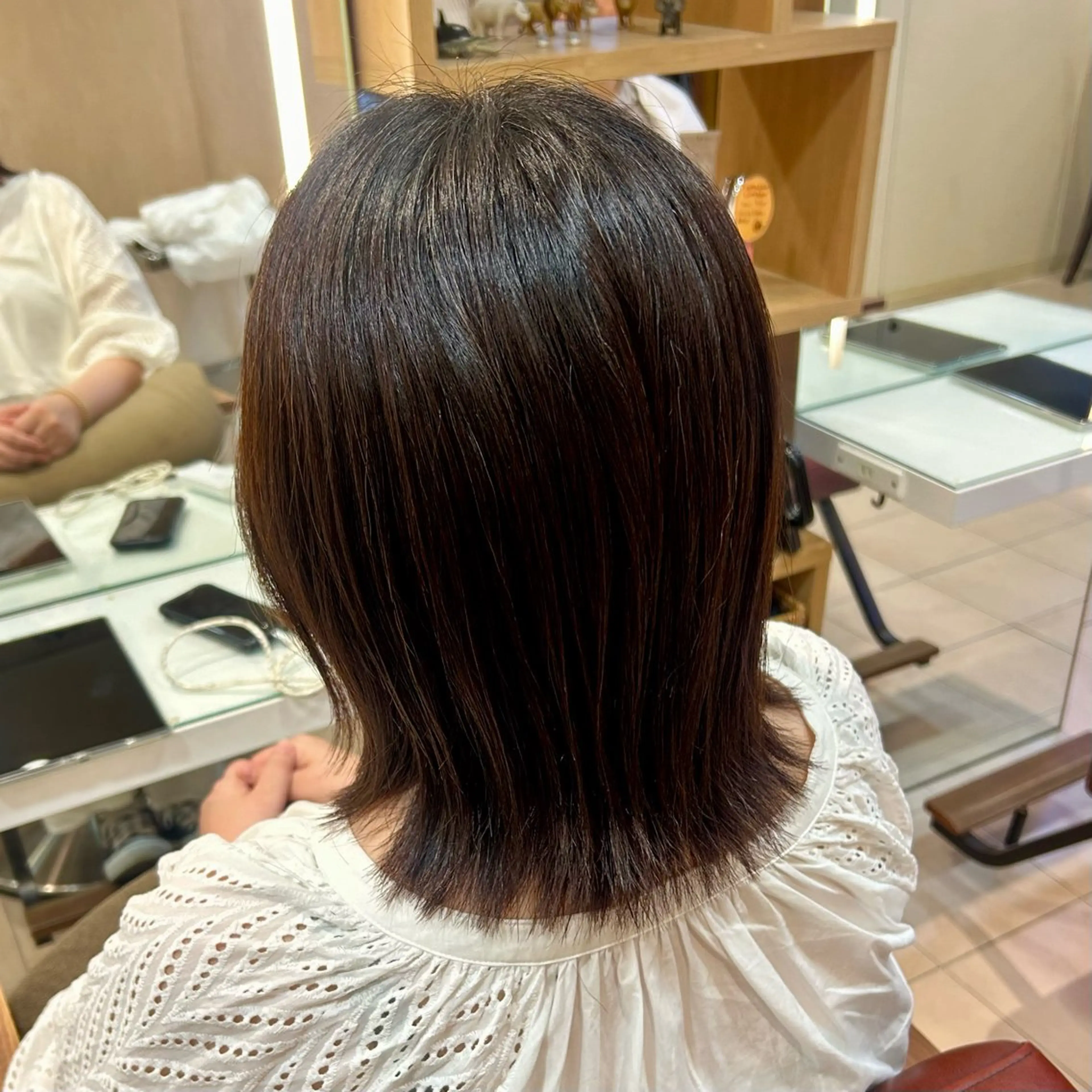 ミディアム カット 🫧透明感明るめカラ ー🫧大西あずきのヘアスタイル
