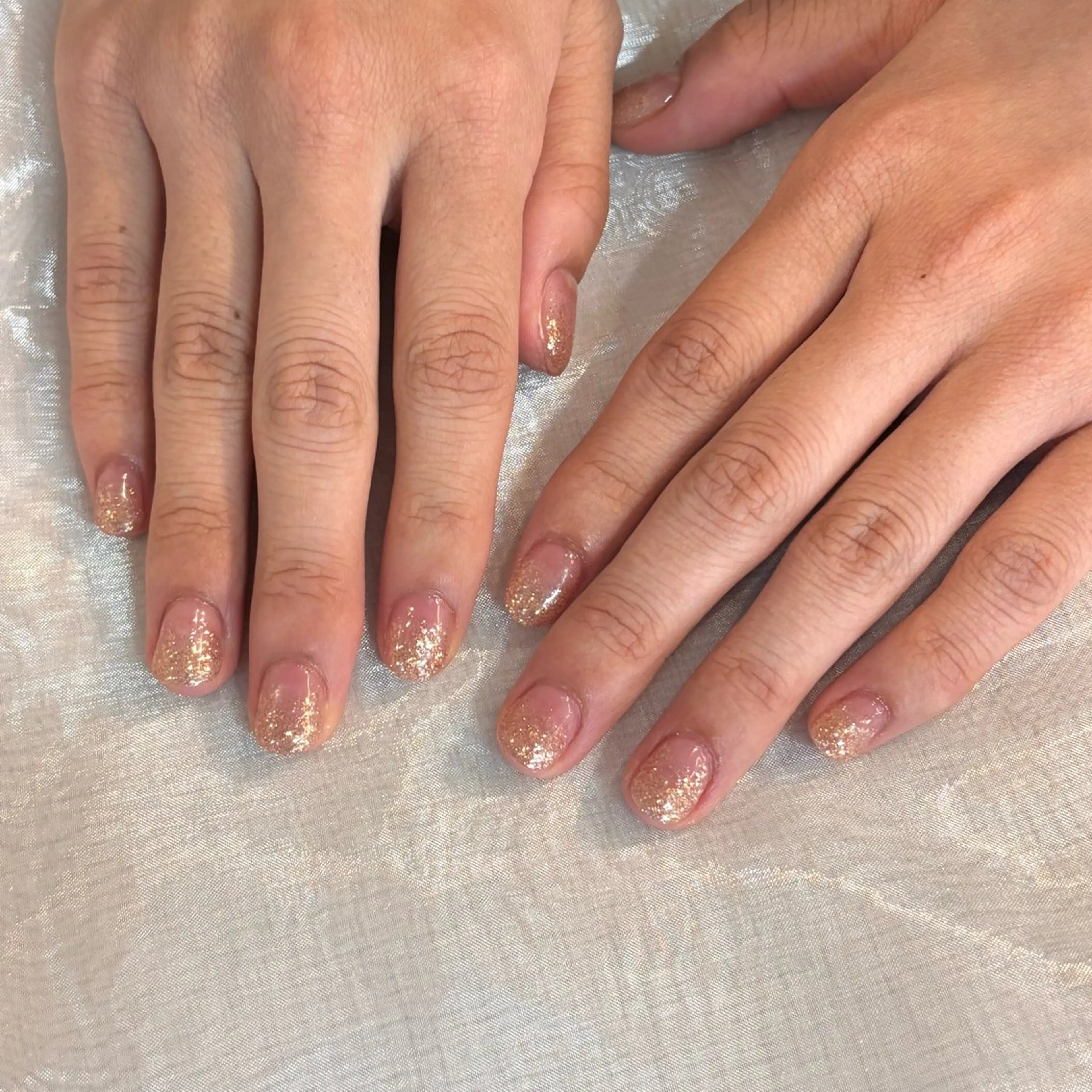 ネイル ジェルネイル グラデーション ラメ(グリッター) ラメグラデーション ハンドネイル Chipie_ ayanoのネイルデザイン