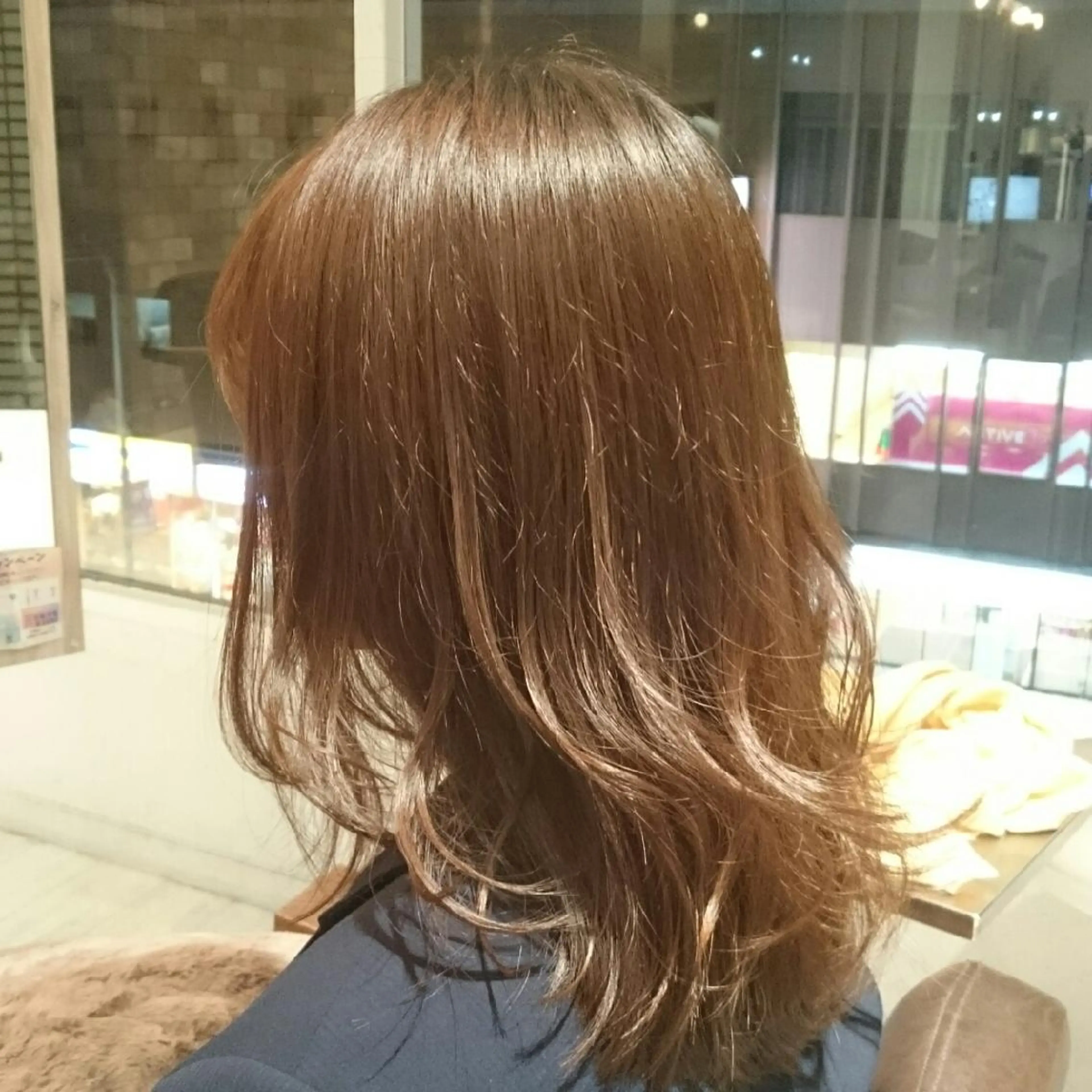 セミロング パーマ セミロングパーマ くせ毛 E Komo hair所属・Wow❕E Komo hair 永井一輝のヘアスタイル