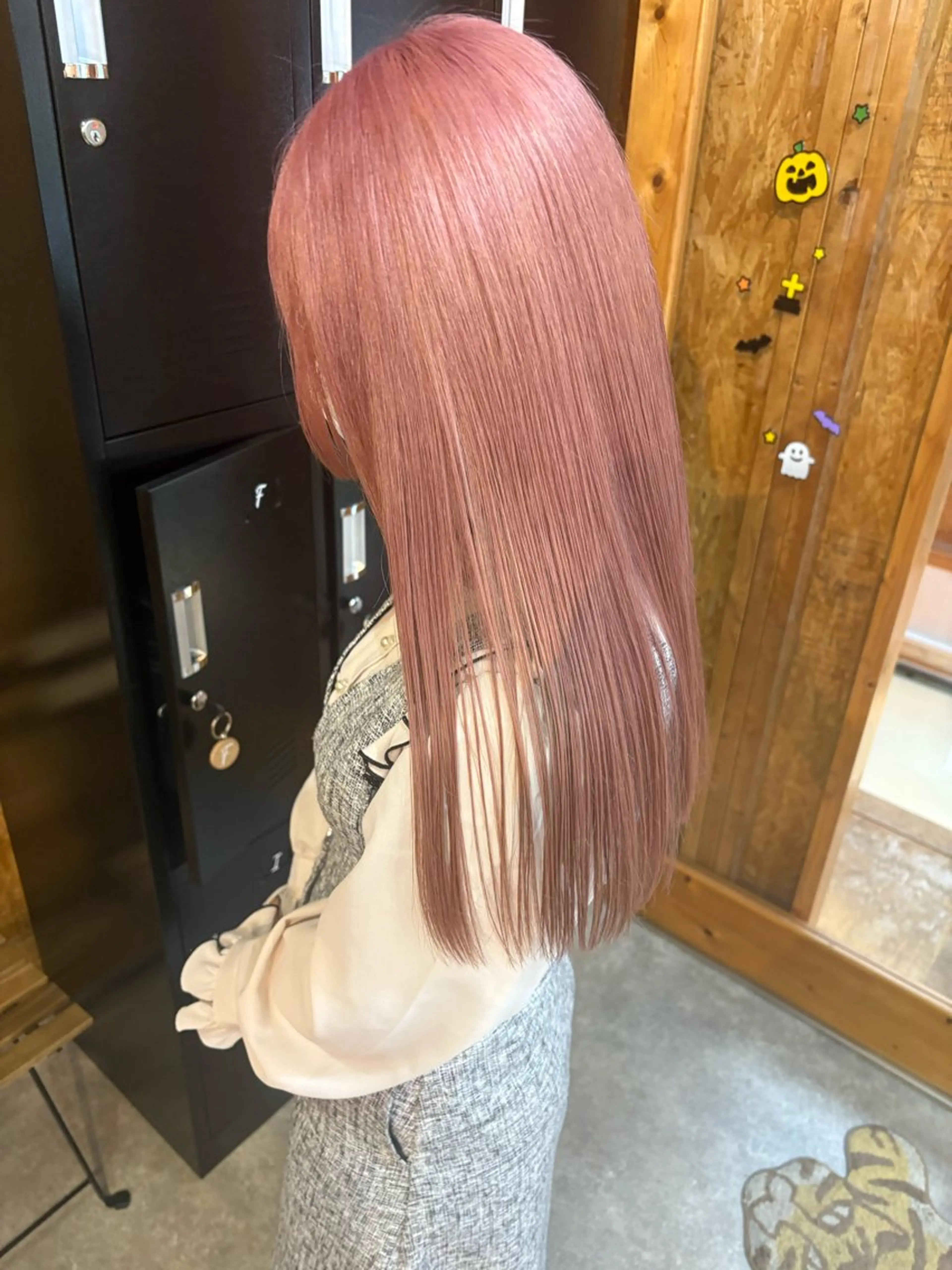 カラー ヘアカラー 🩷推し活カラー ぷつっとボブchiaのヘアスタイル