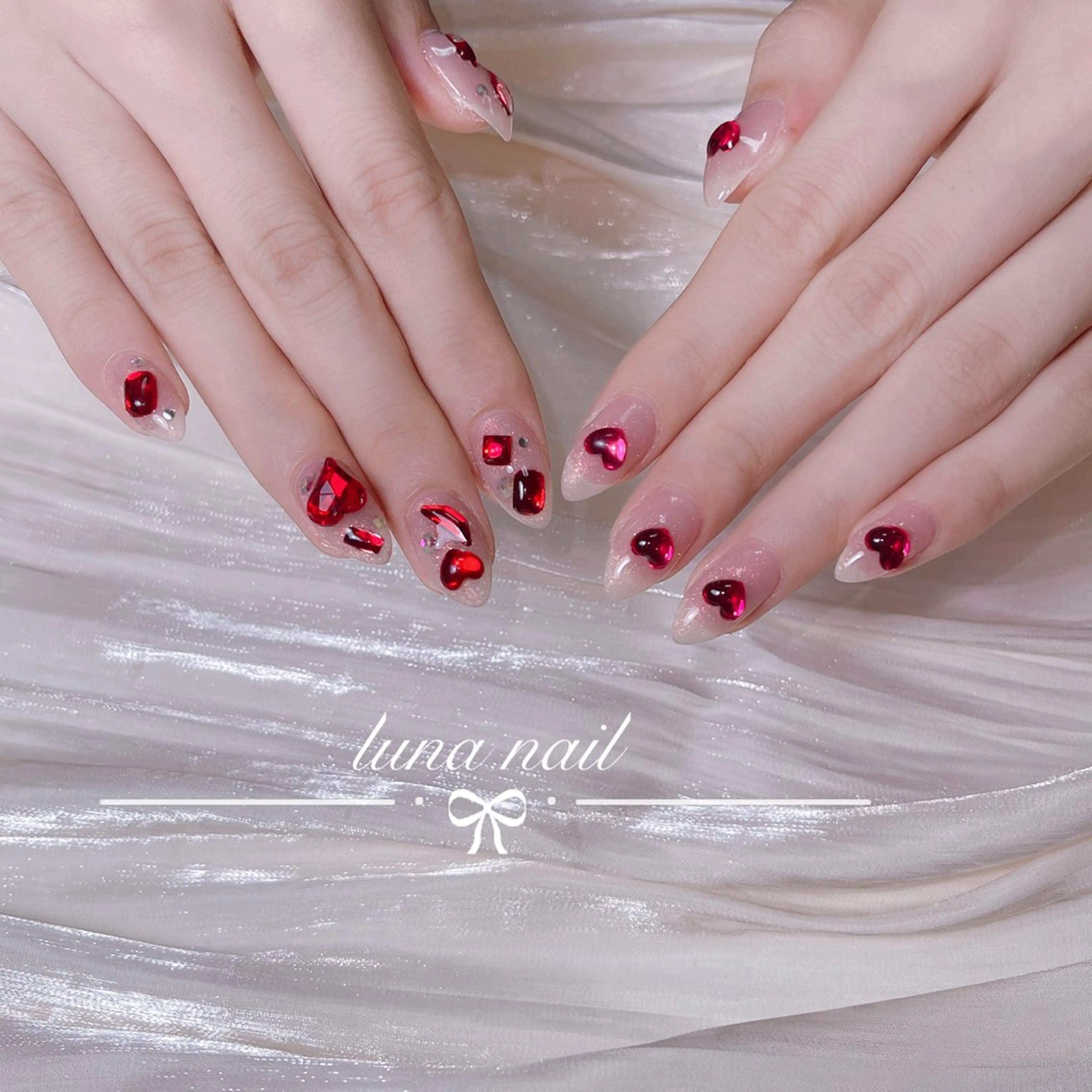 ネイル luna nail ＆eyelashのネイルデザイン