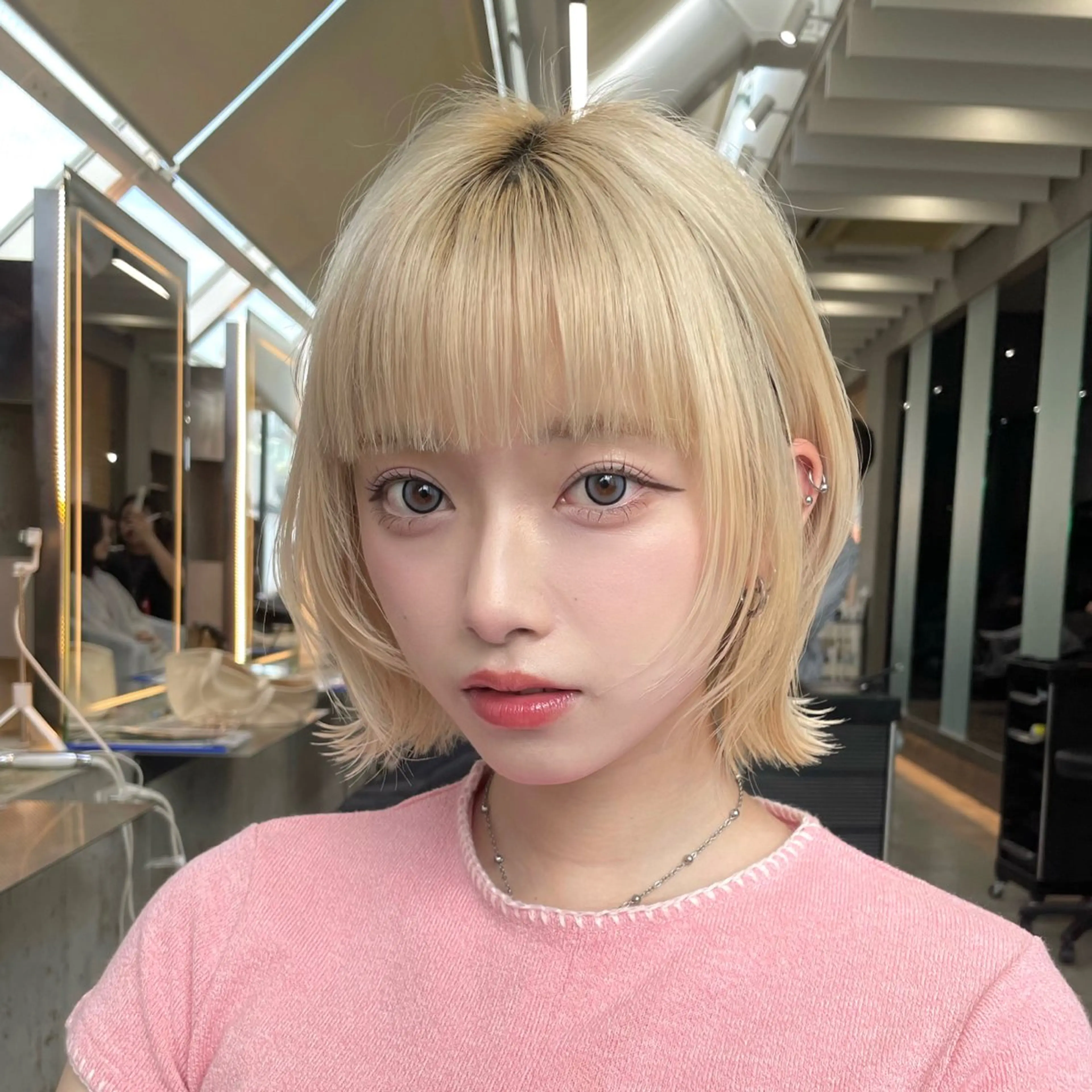 ミディアム カラー ヘアカラー トリートメント 💛ブリーチ&カット LEON🩶のヘアスタイル
