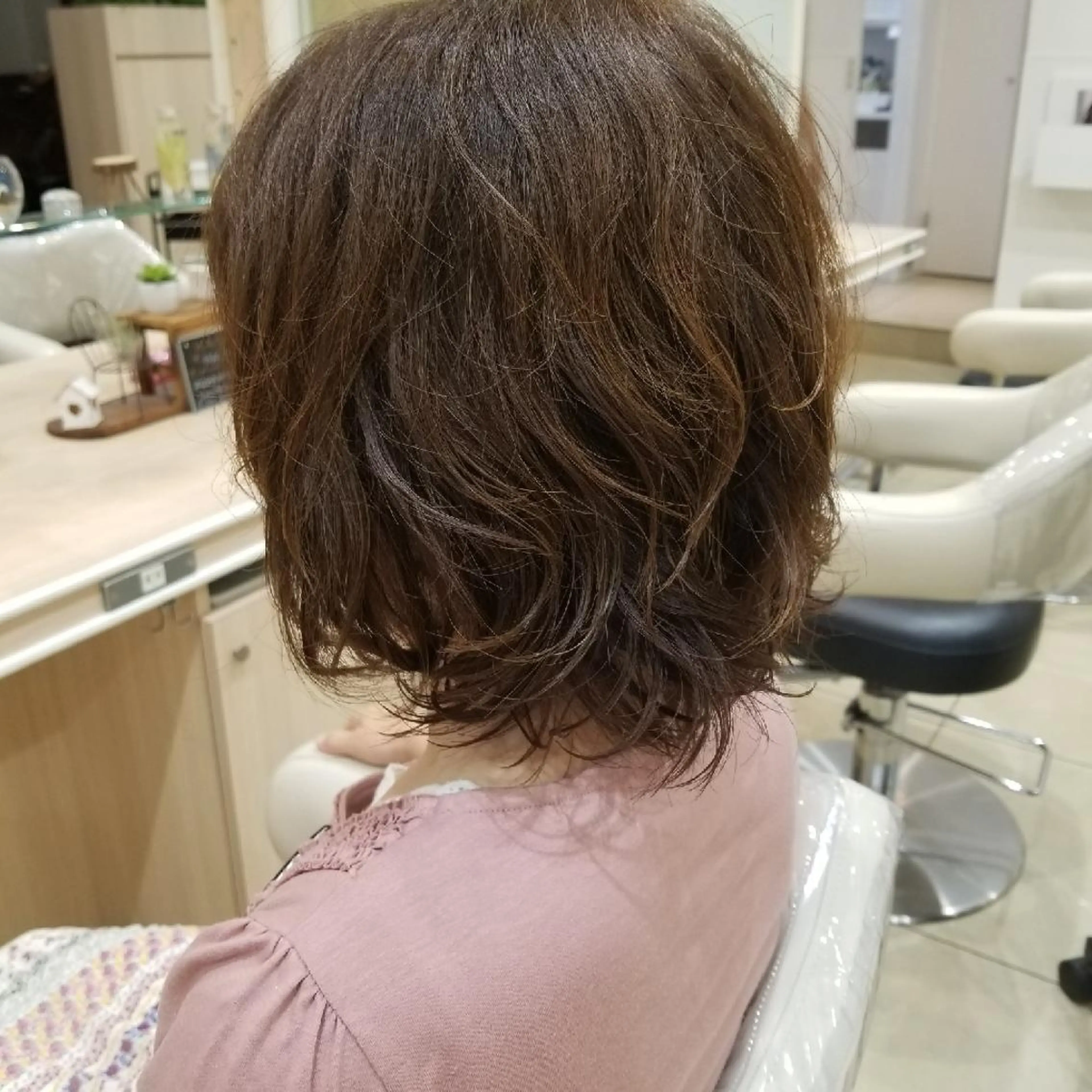 ショート パーマ 山内 佐江子のヘアスタイル