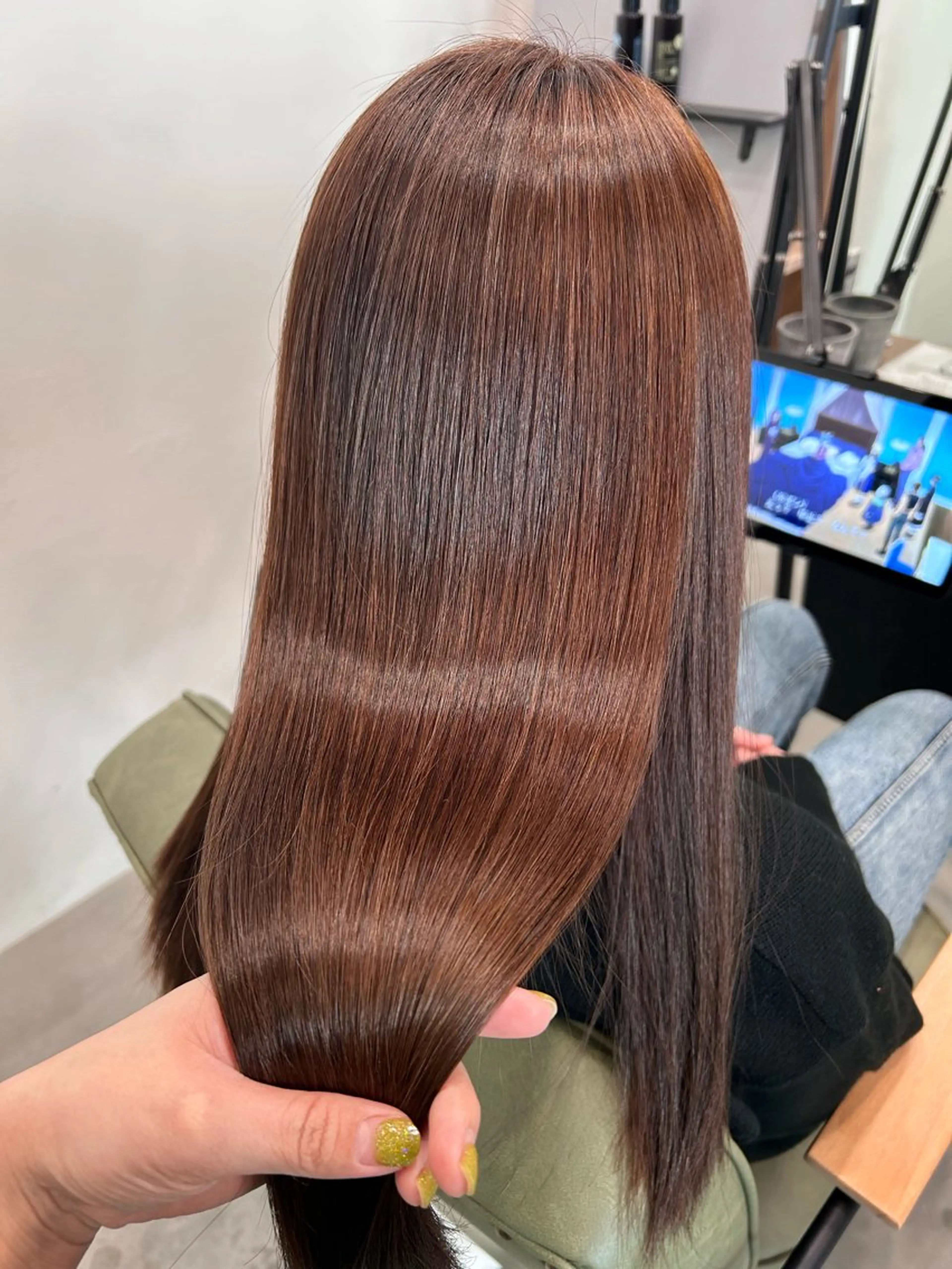 ロング カラー 縮毛矯正 mickey .のヘアスタイル