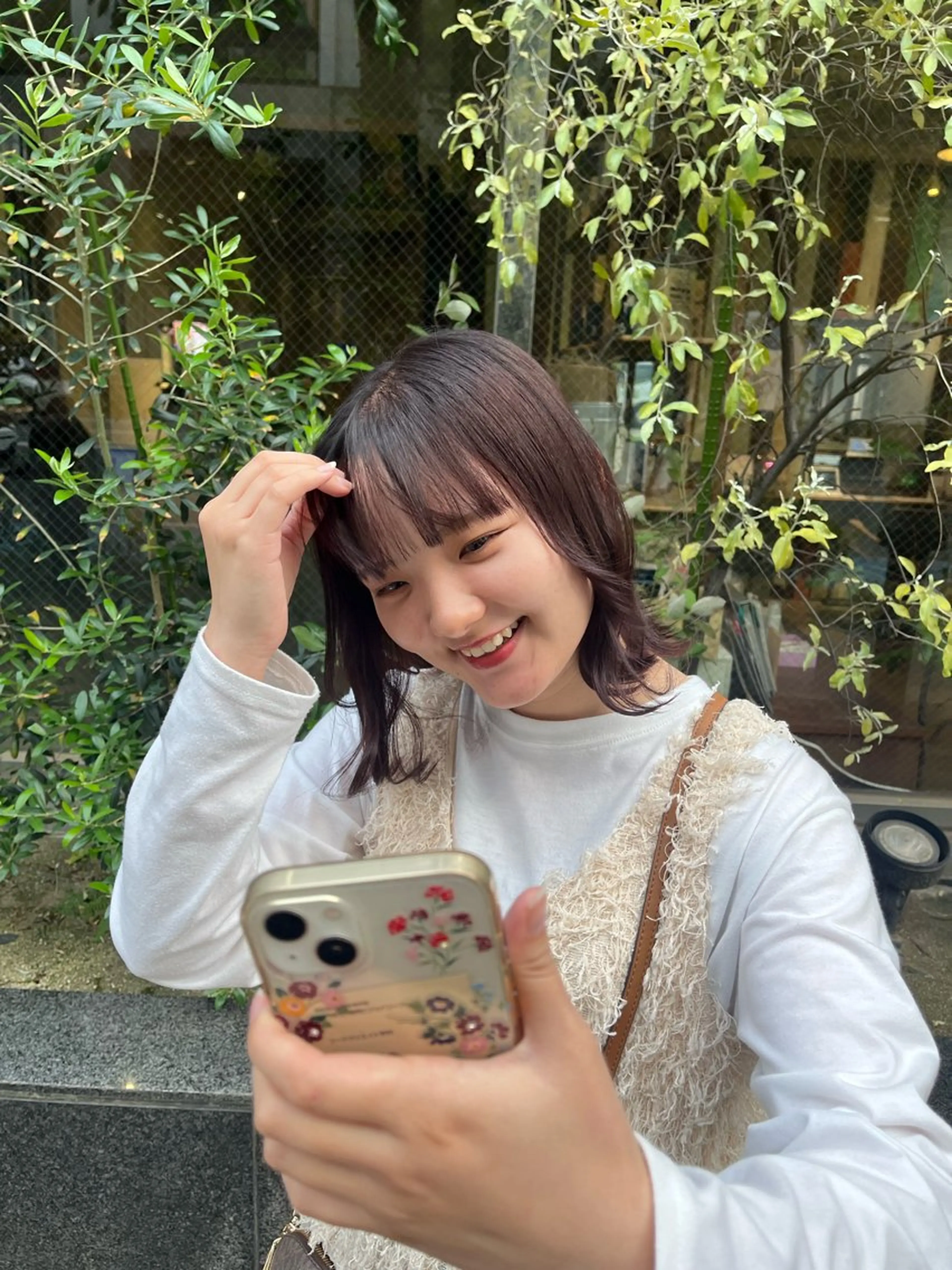 ミディアム カラー ブラウンカラー ピンクカラー ピンクブラウン カット ヘアカラー えんぐちとも／透明感 カラー／博多ボブのヘアスタイル