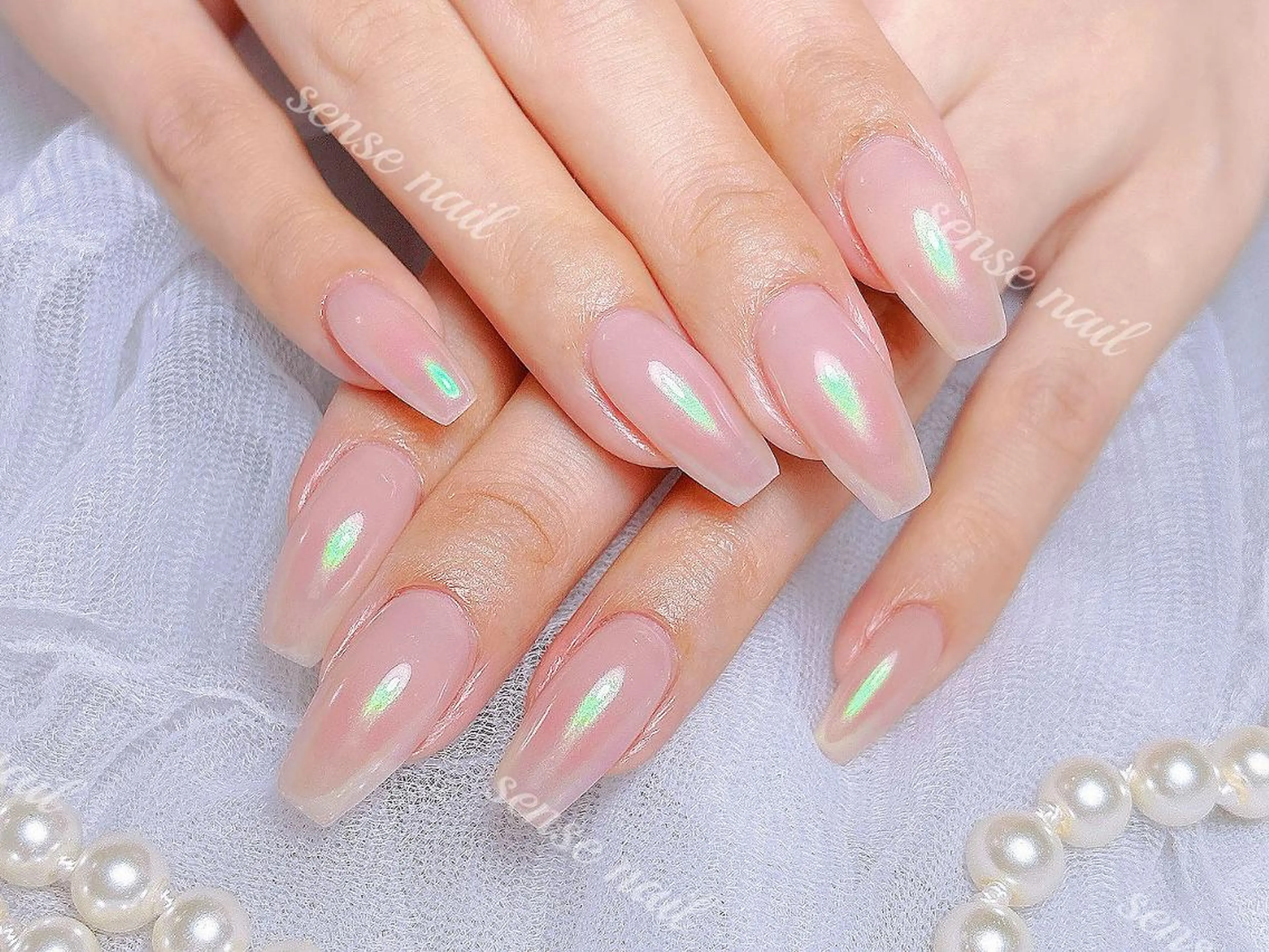 ネイル Queening 🦋のネイルデザイン