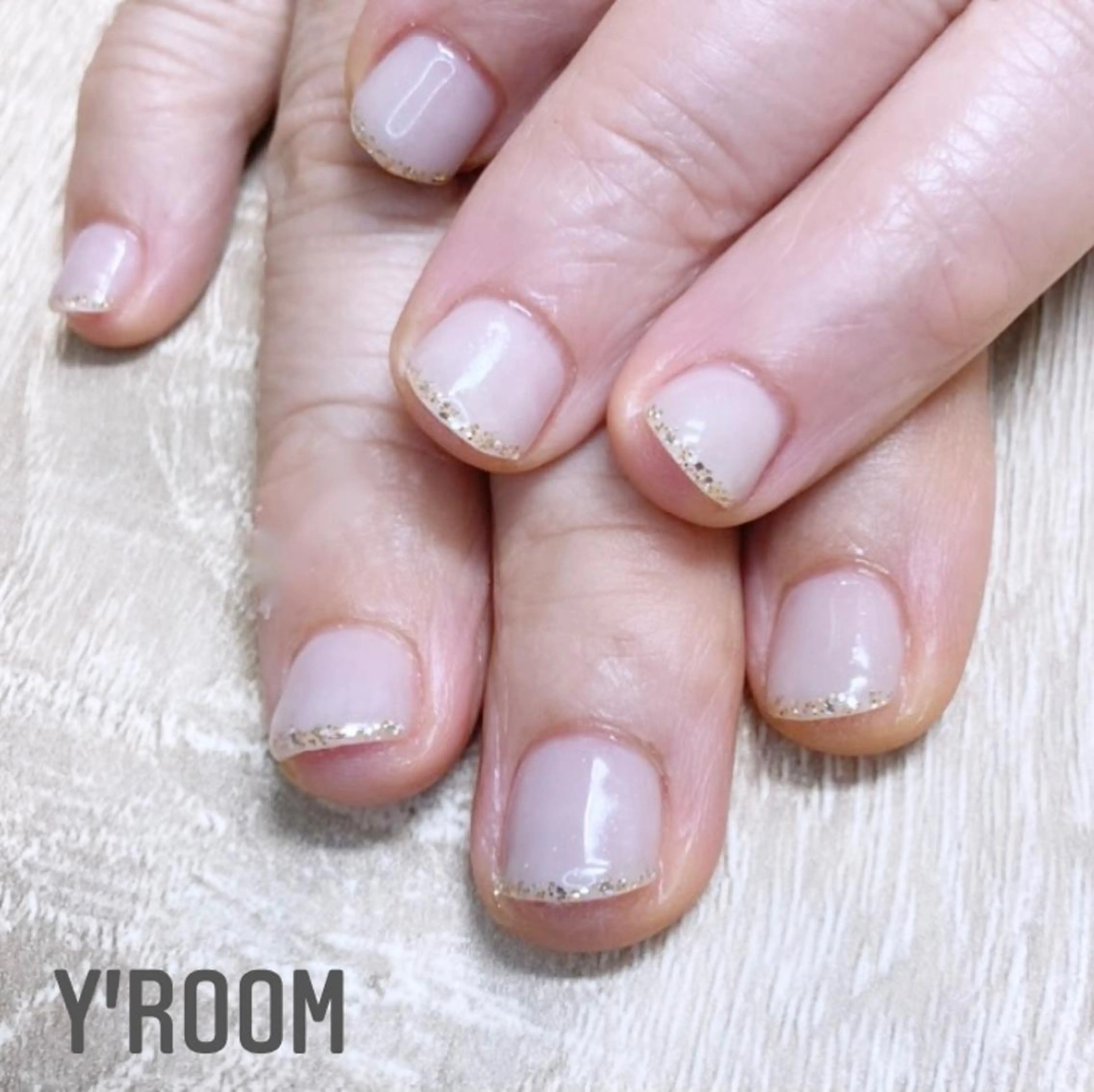 ネイル オーロラネイル フラッシュネイル フットネイル ジェルネイル 氷ネイル・うるうるネイル ハンドネイル YUKA （ネイリスト）のネイルデザイン