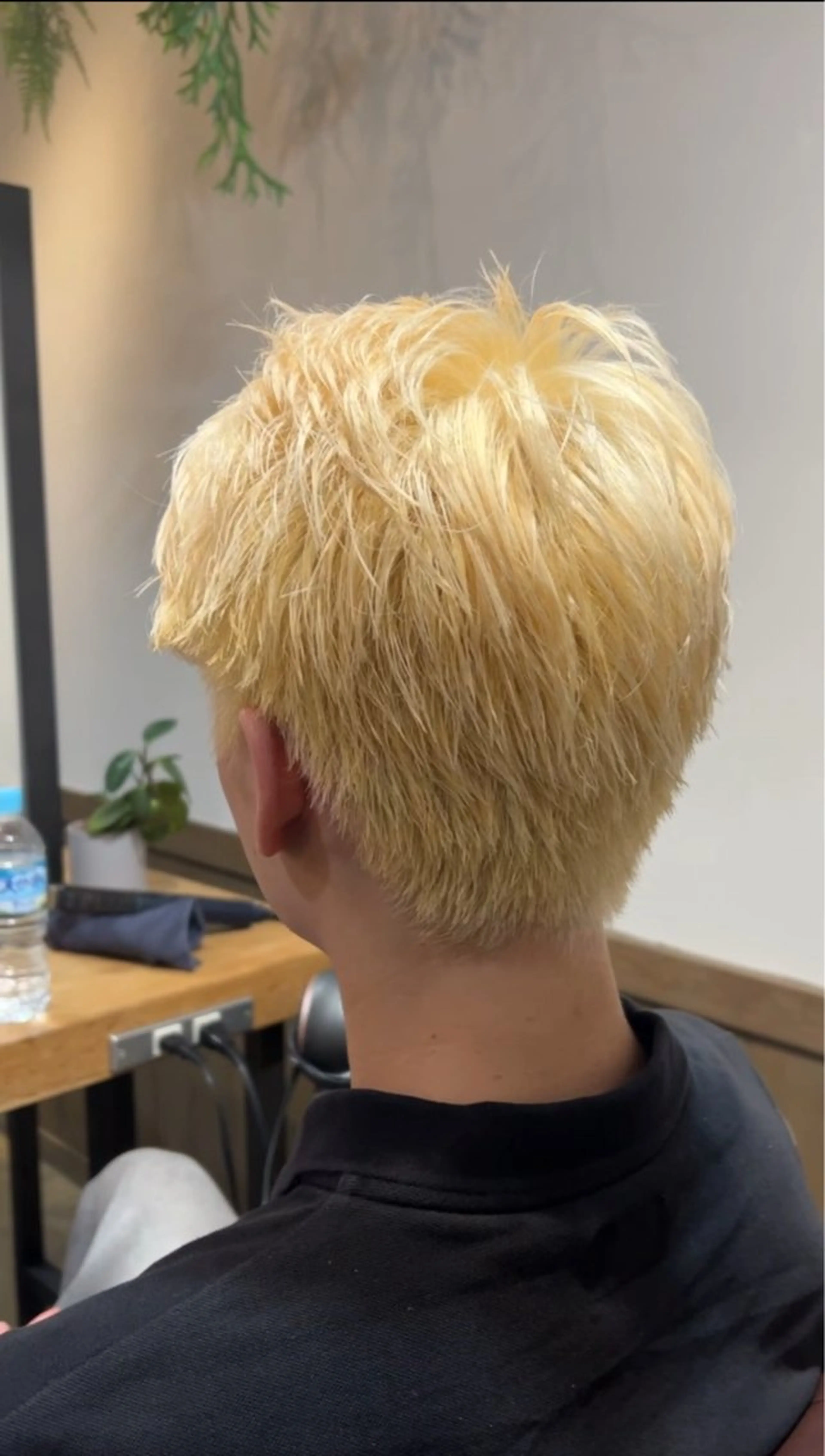 カラー メンズ メンズブリーチ ブリーチ カット ヘアカラー ヘアアレンジ/新宿 透明感/矢野広考🌟のヘアスタイル