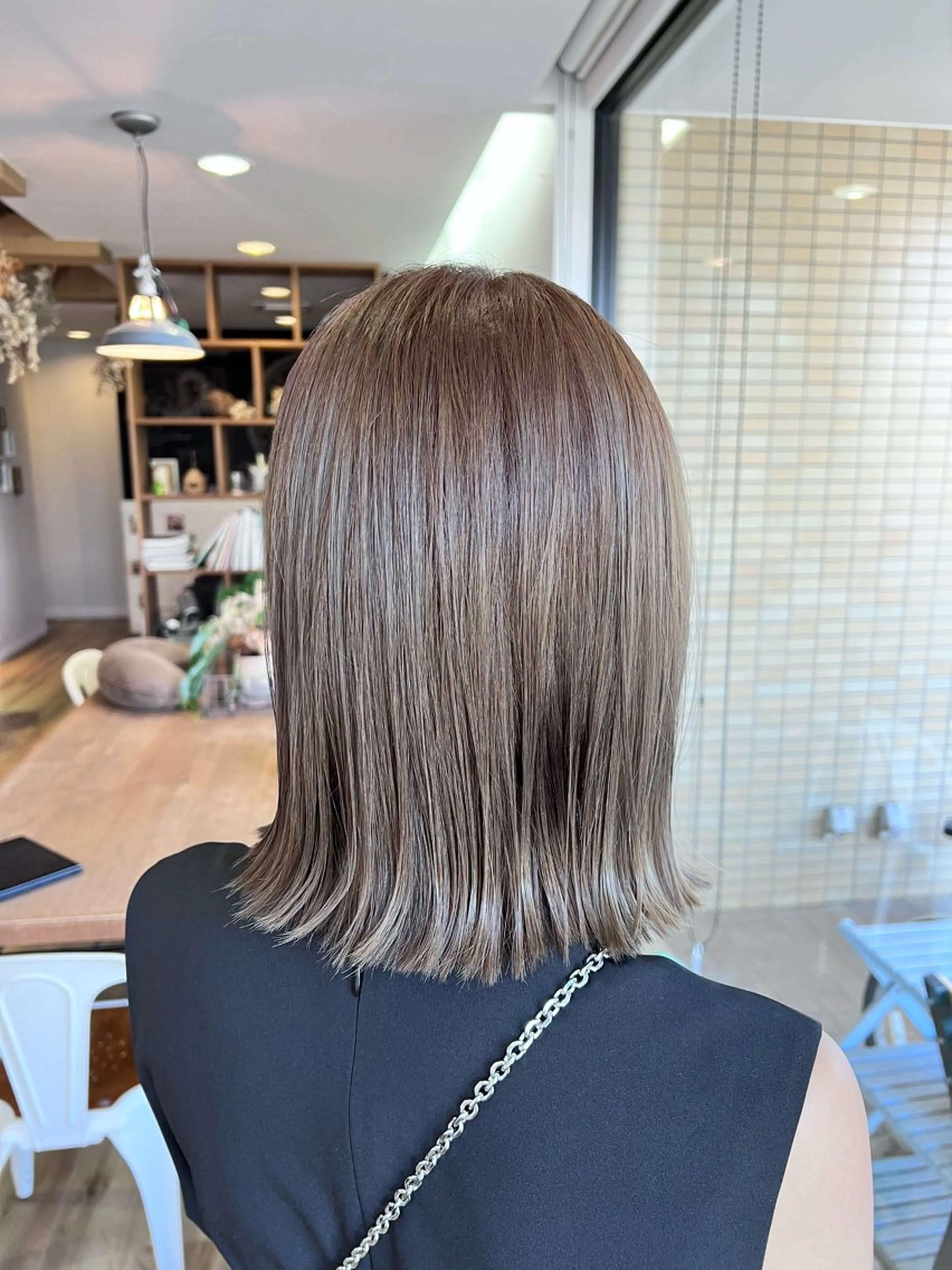 ミディアム カラー ヘアカラー トリートメント ツキダテ ユイのヘアスタイル