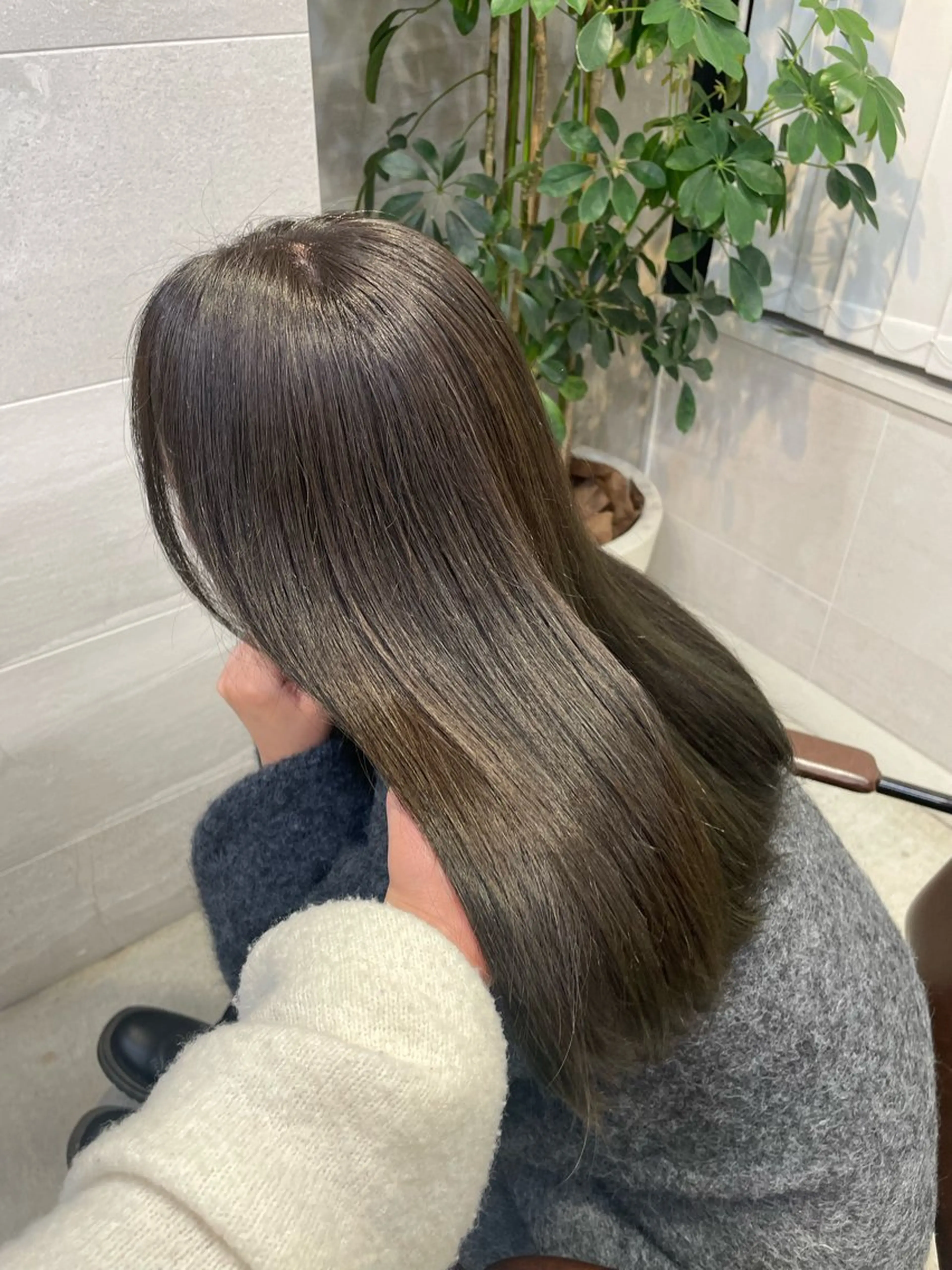 ミディアム はやしだ あおいのヘアスタイル