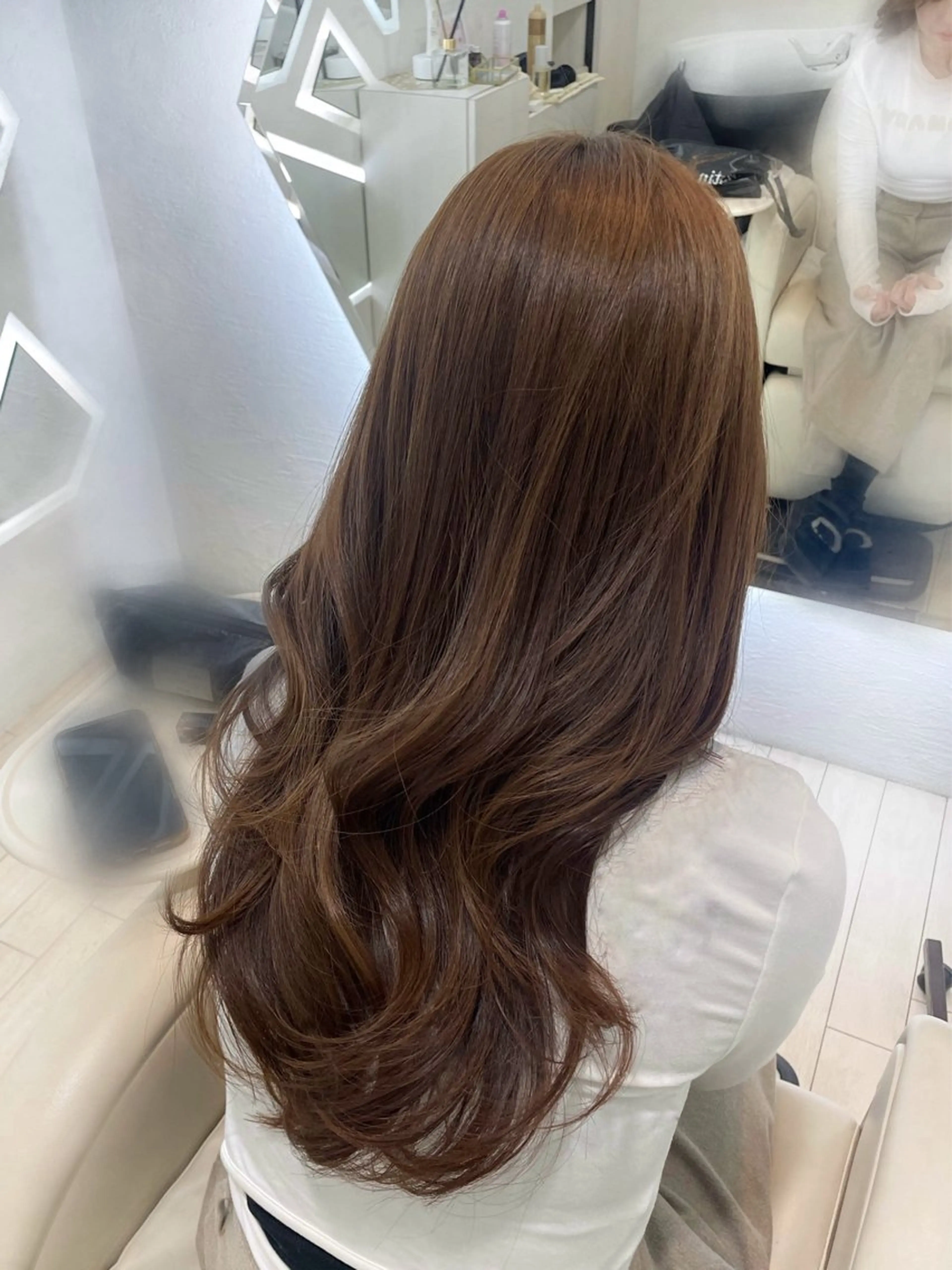 ロング カット ヘアカラー トリートメント オーロ緑地公園店所属・羽根田 果奈のヘアスタイル