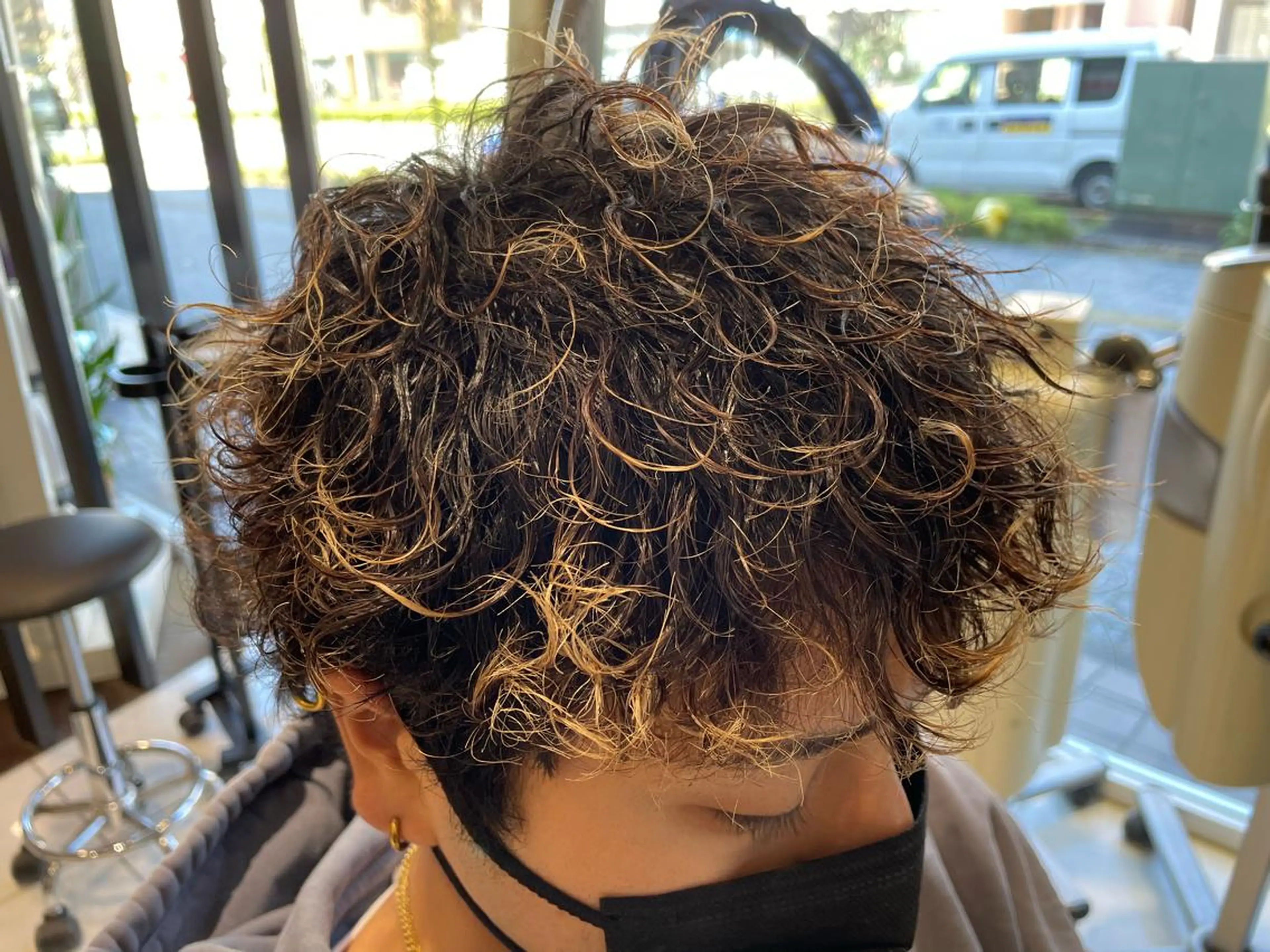 パーマ メンズ センターパート マッシュ メンズパーマ 波巻きパーマ カット パーマ トリートメント 渡辺 広輝のヘアスタイル
