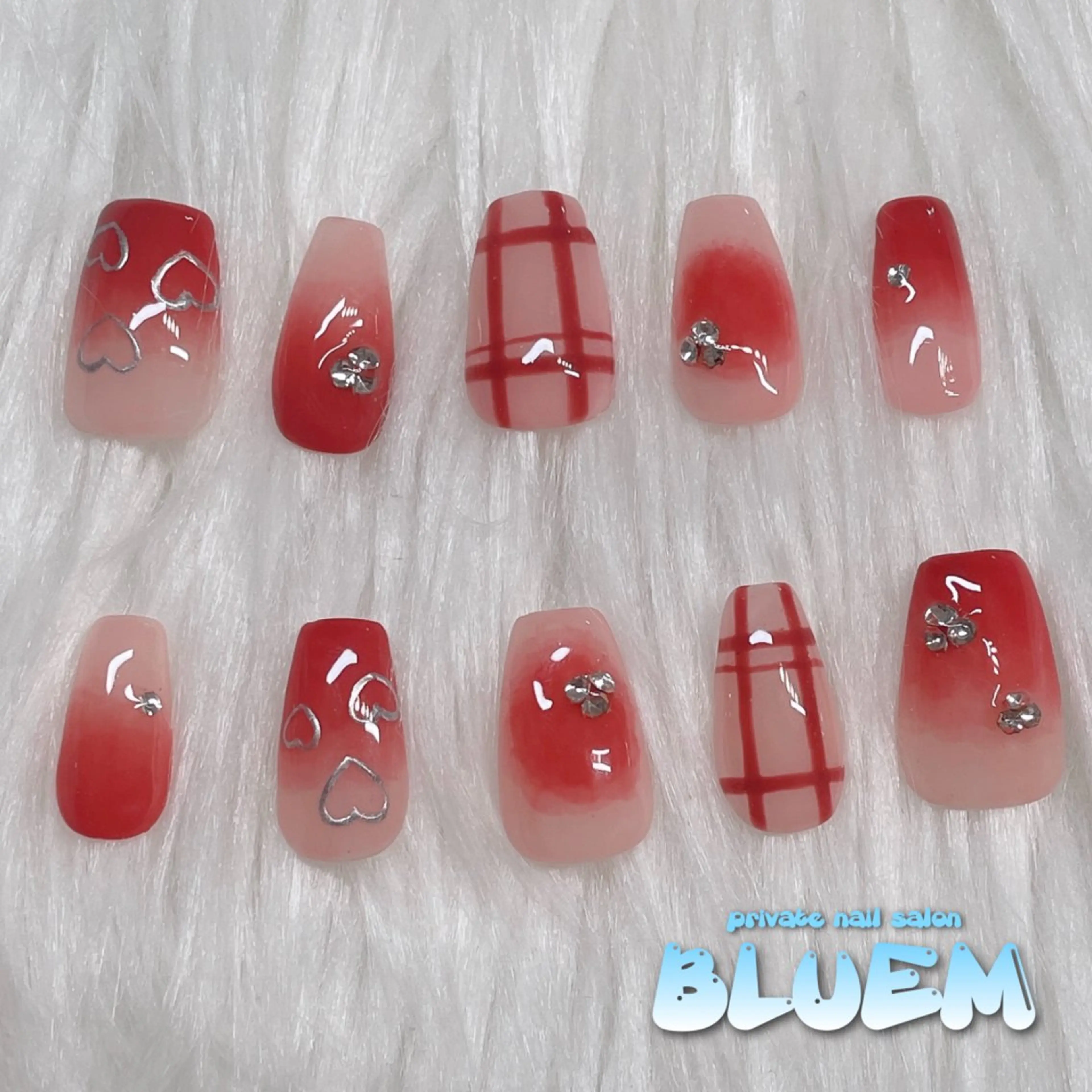 ネイル BLUEM所属・BLUEM さやかのネイルデザイン