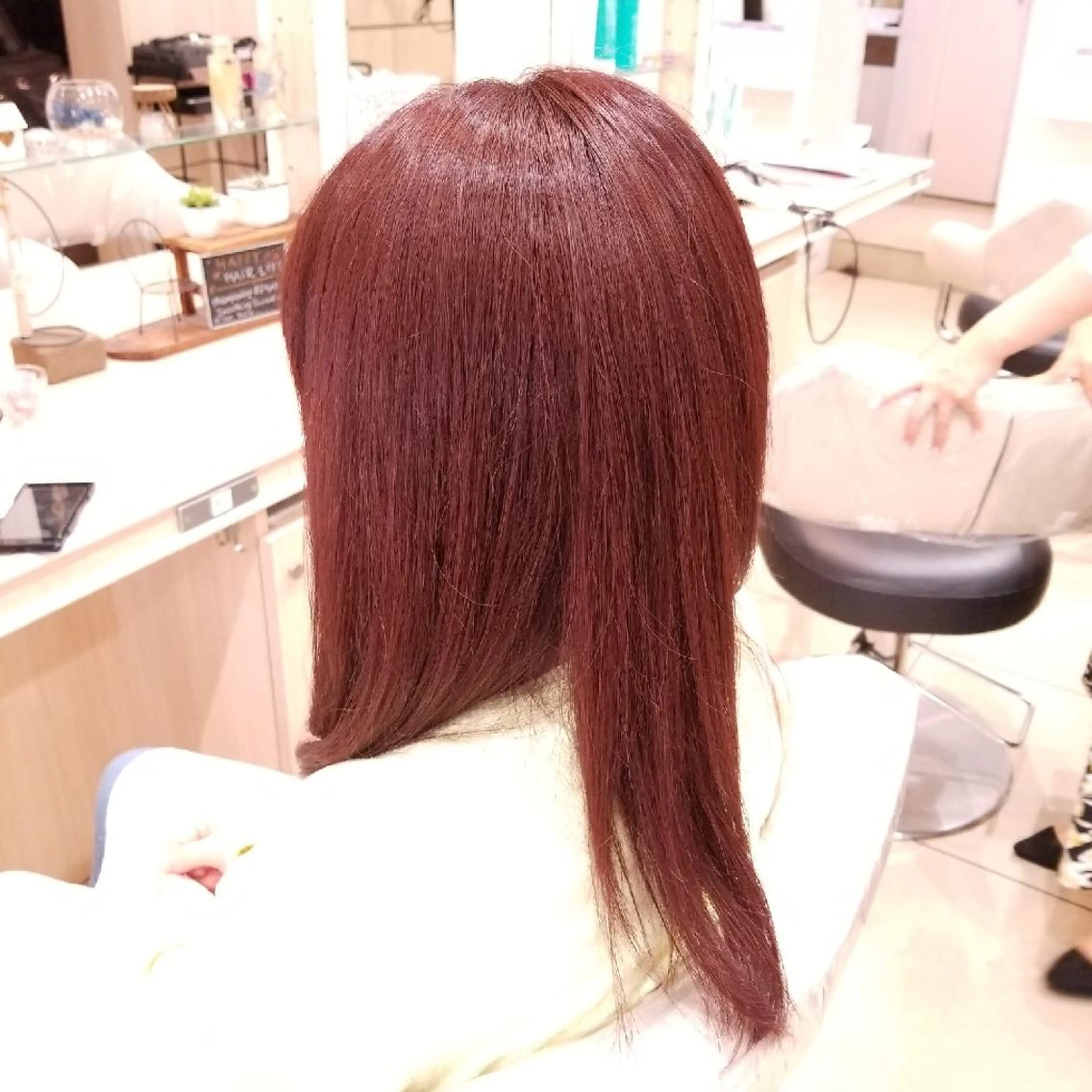 ロング カラー 山内 佐江子のヘアスタイル