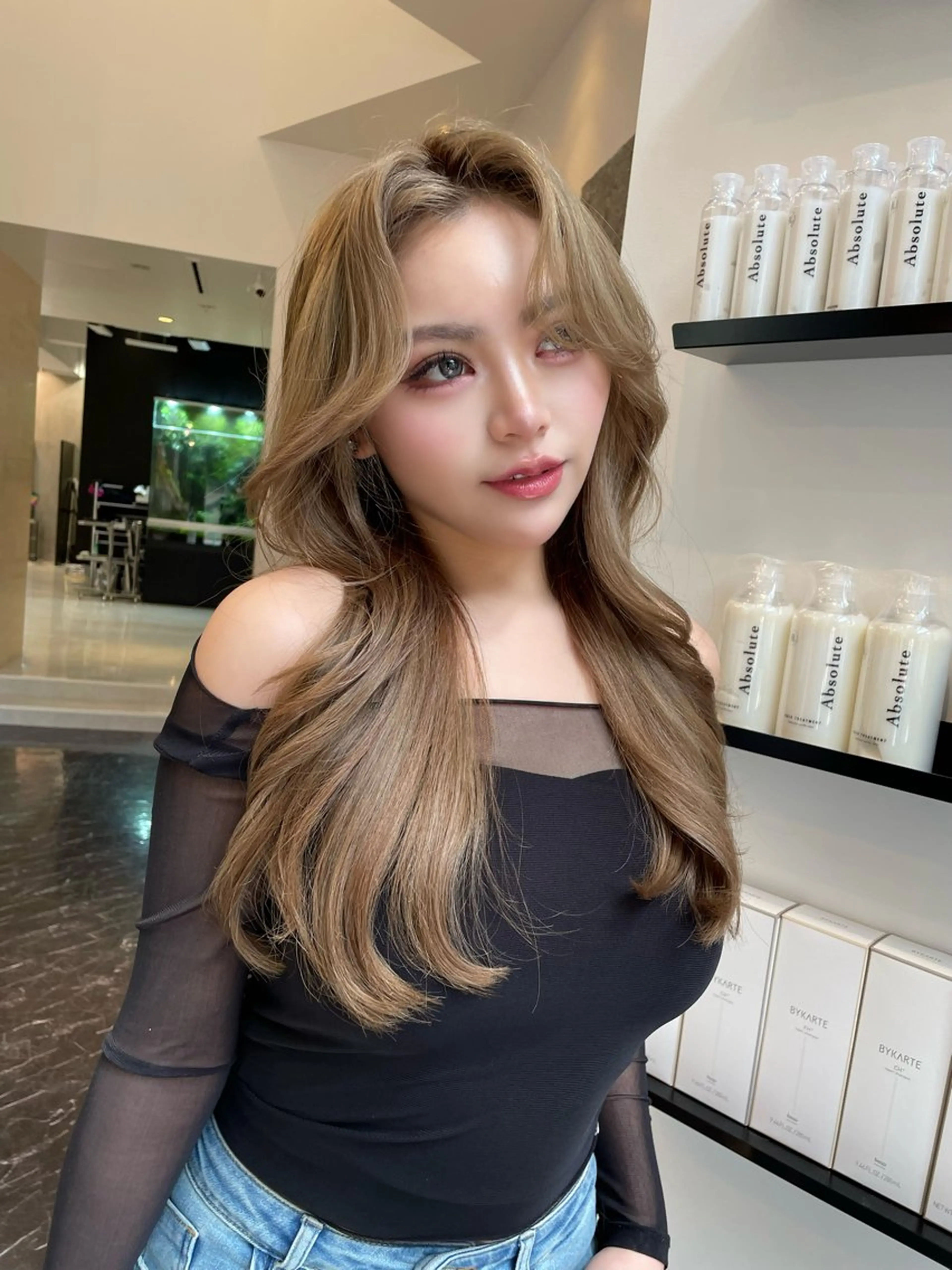 ロング ヘアカラー 韓国ヘア🇰🇷 YURIYAのヘアスタイル