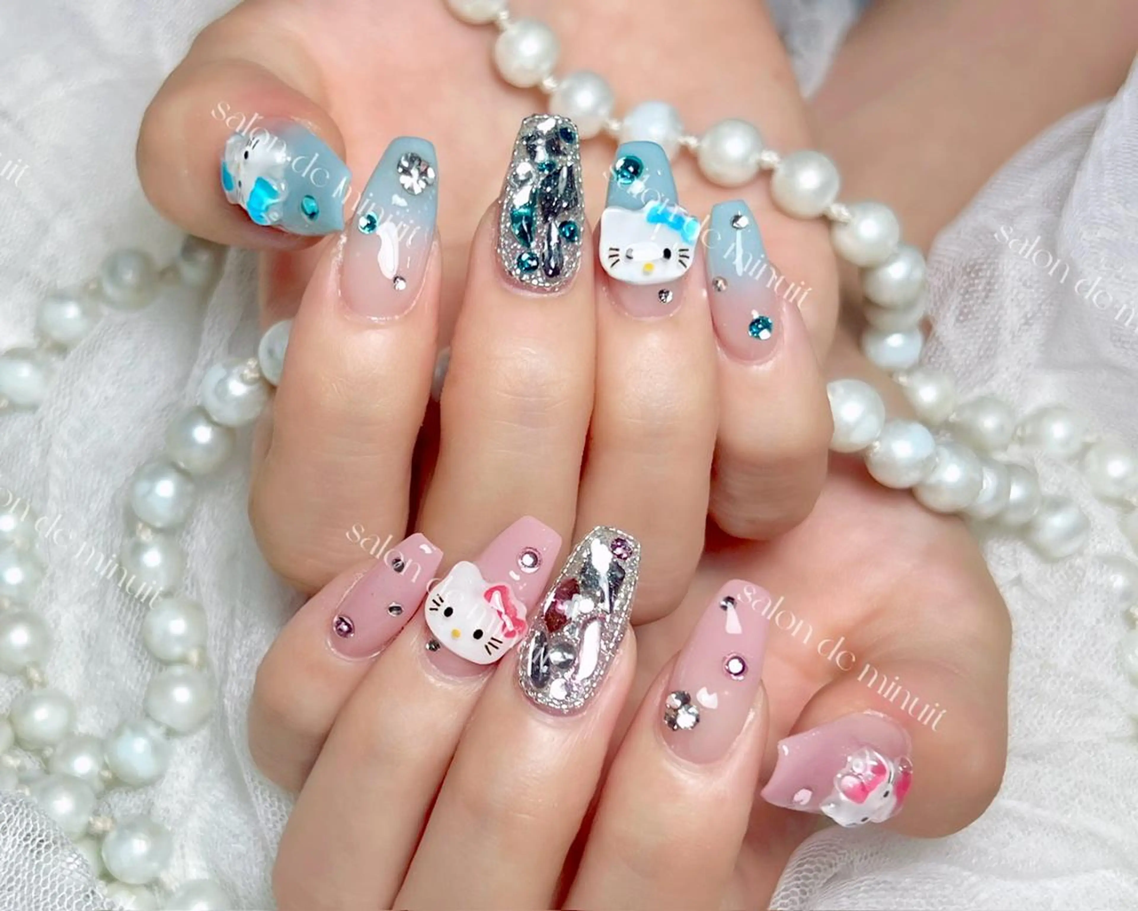 ネイル Salon de Minuit🦩のネイルデザイン