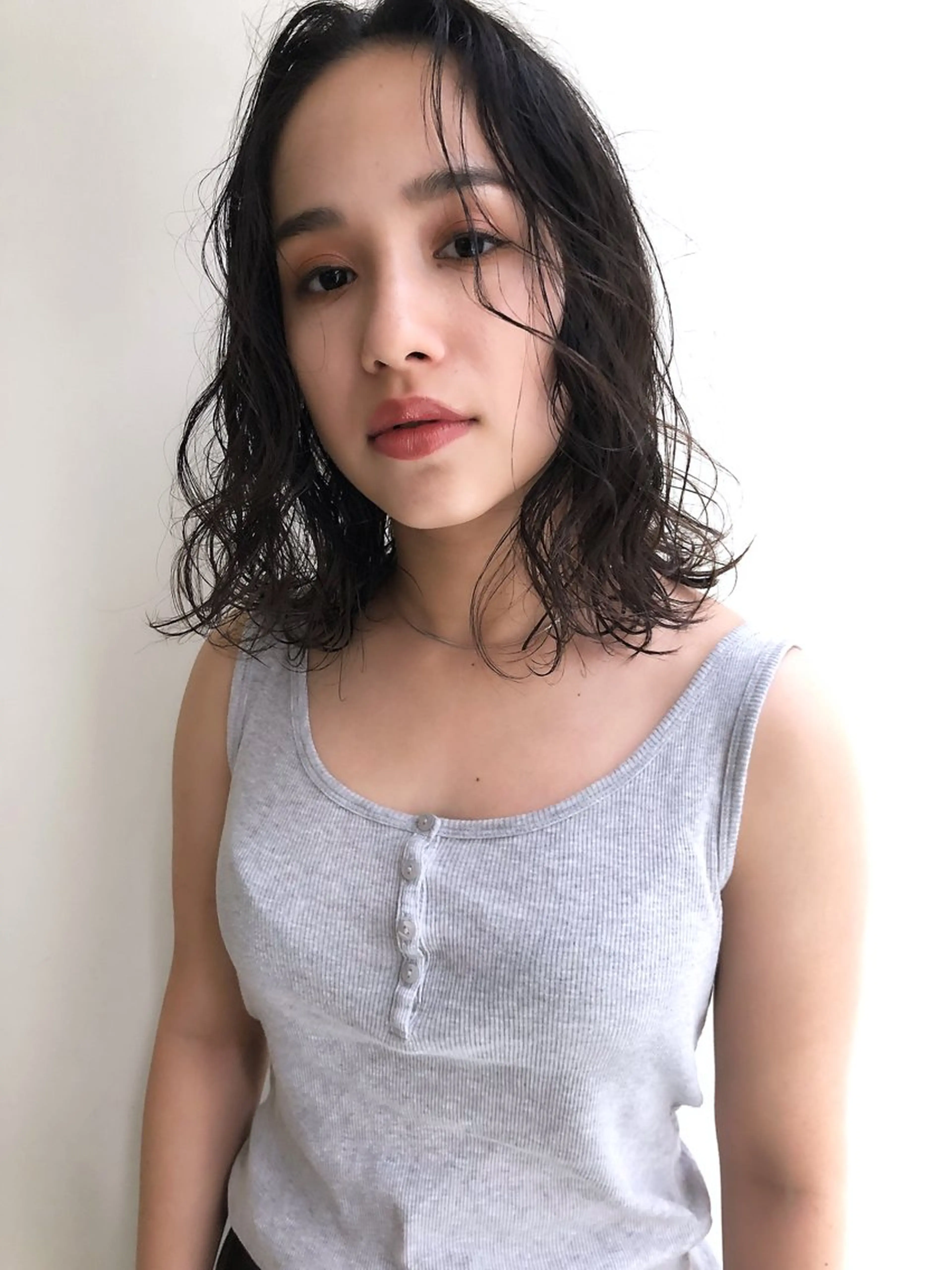 ミディアム パーマ カット パーマ トリートメント 圧倒的透明感カラー ⭐️NAOKIのヘアスタイル