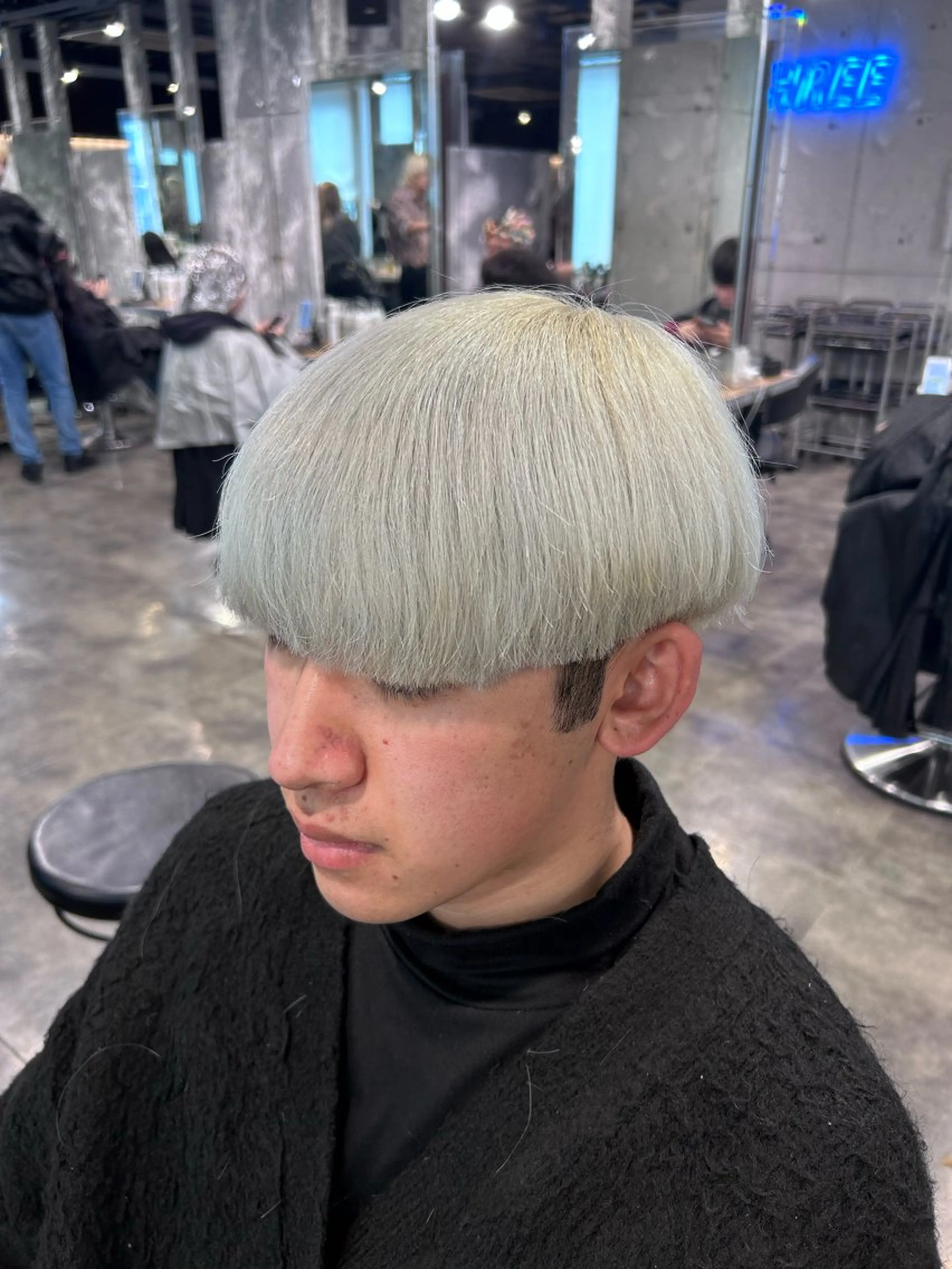 メンズ メンズブリーチ カット ヘアカラー パーマ ヘッドスパ ヘアセット メンズ特化美容師 💠チナツのヘアスタイル