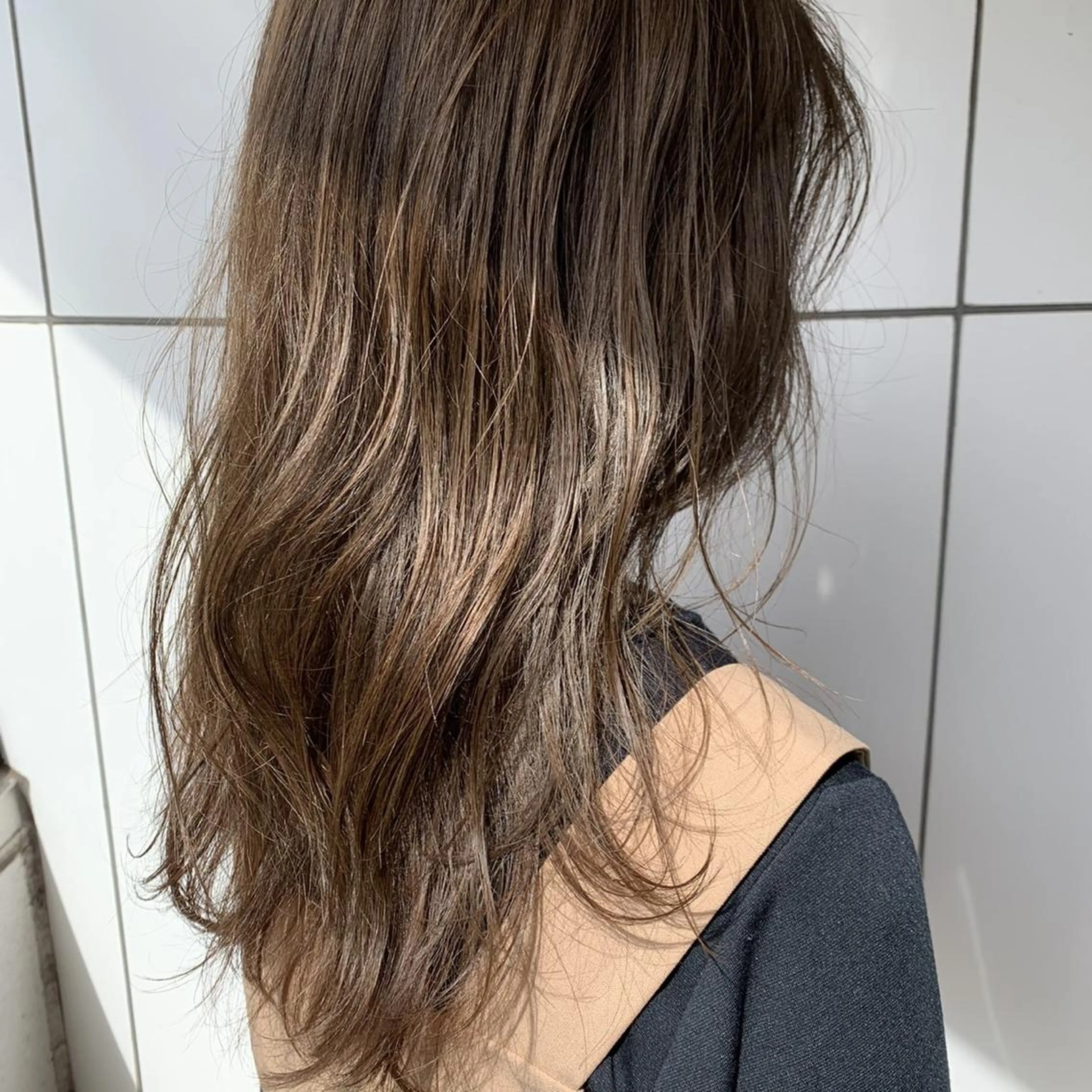 ロング カラー ヘアアレンジ アッシュ アッシュブラウン ブラウンカラー カット ヘアカラー 福壽 優奈のヘアスタイル