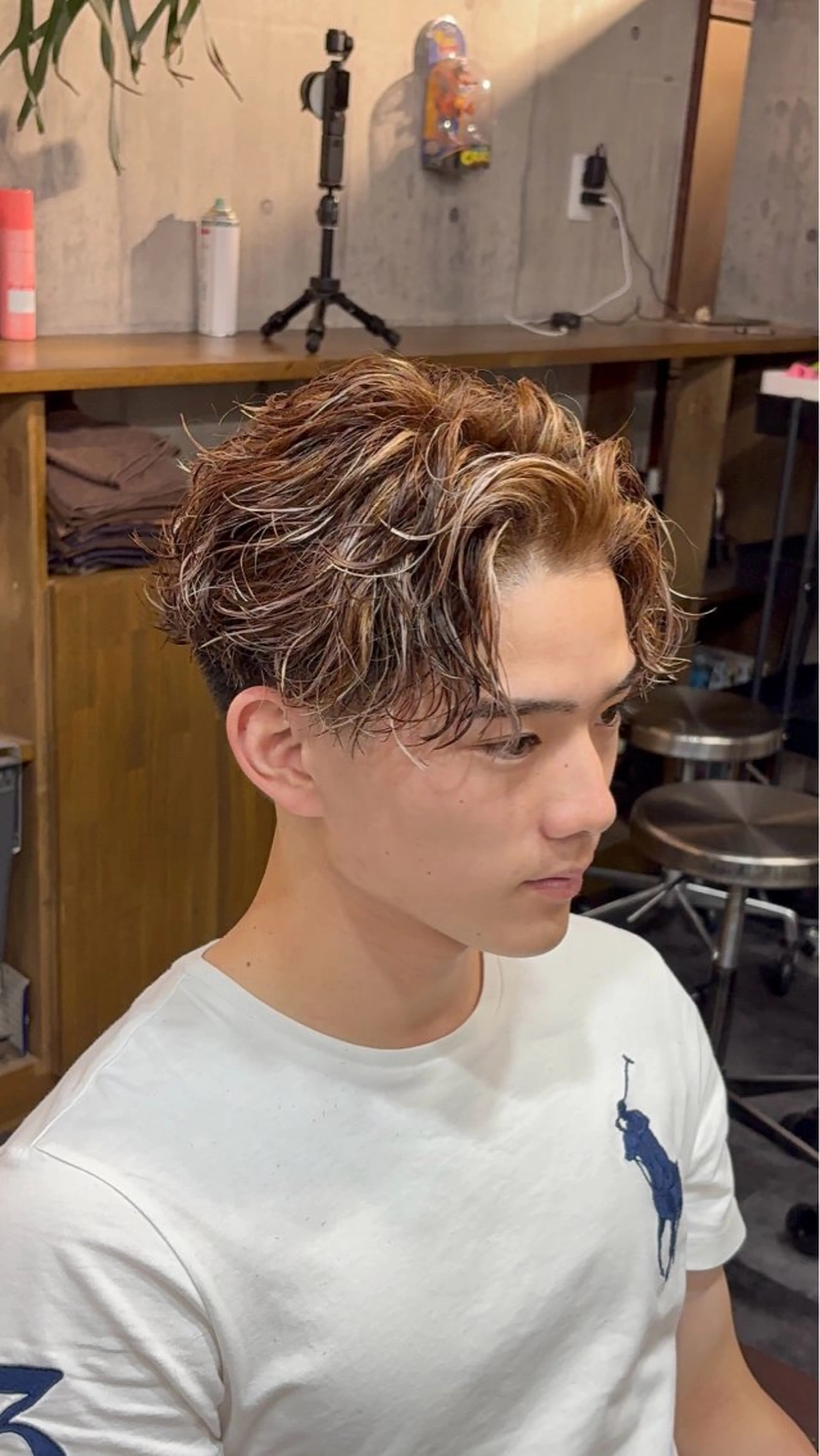 メンズ カット パーマ Maison 心斎橋店所属・メンズ特化パーマ/ ハイトーンブリーチのヘアスタイル