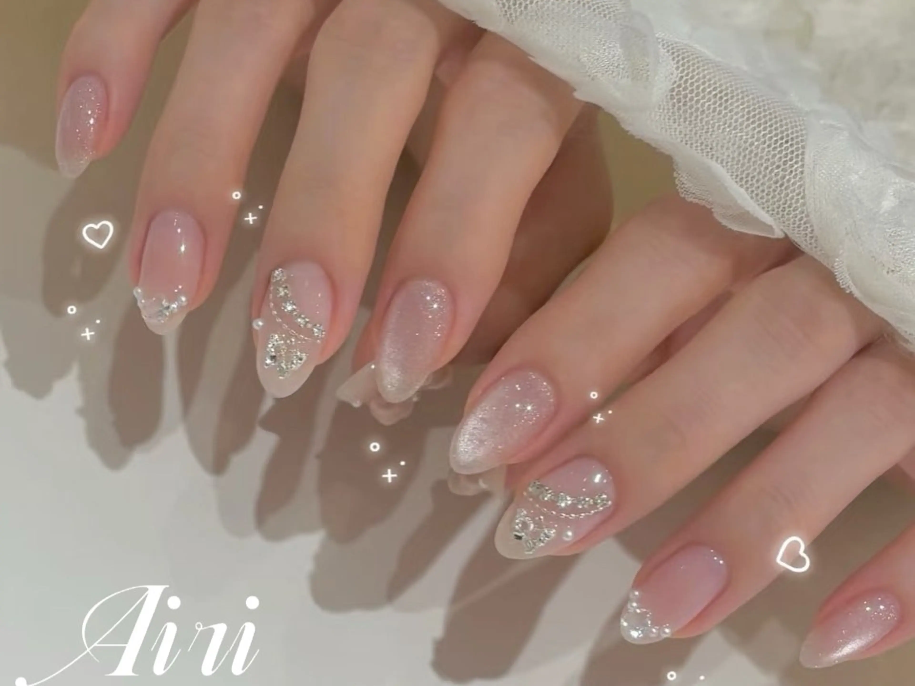 ネイル 桜ネイル フットネイル ジェルネイル 韓国ネイル ラメ(グリッター) ハンドネイル ネイルサロンAiri 長さ出し·シンプルのネイルデザイン