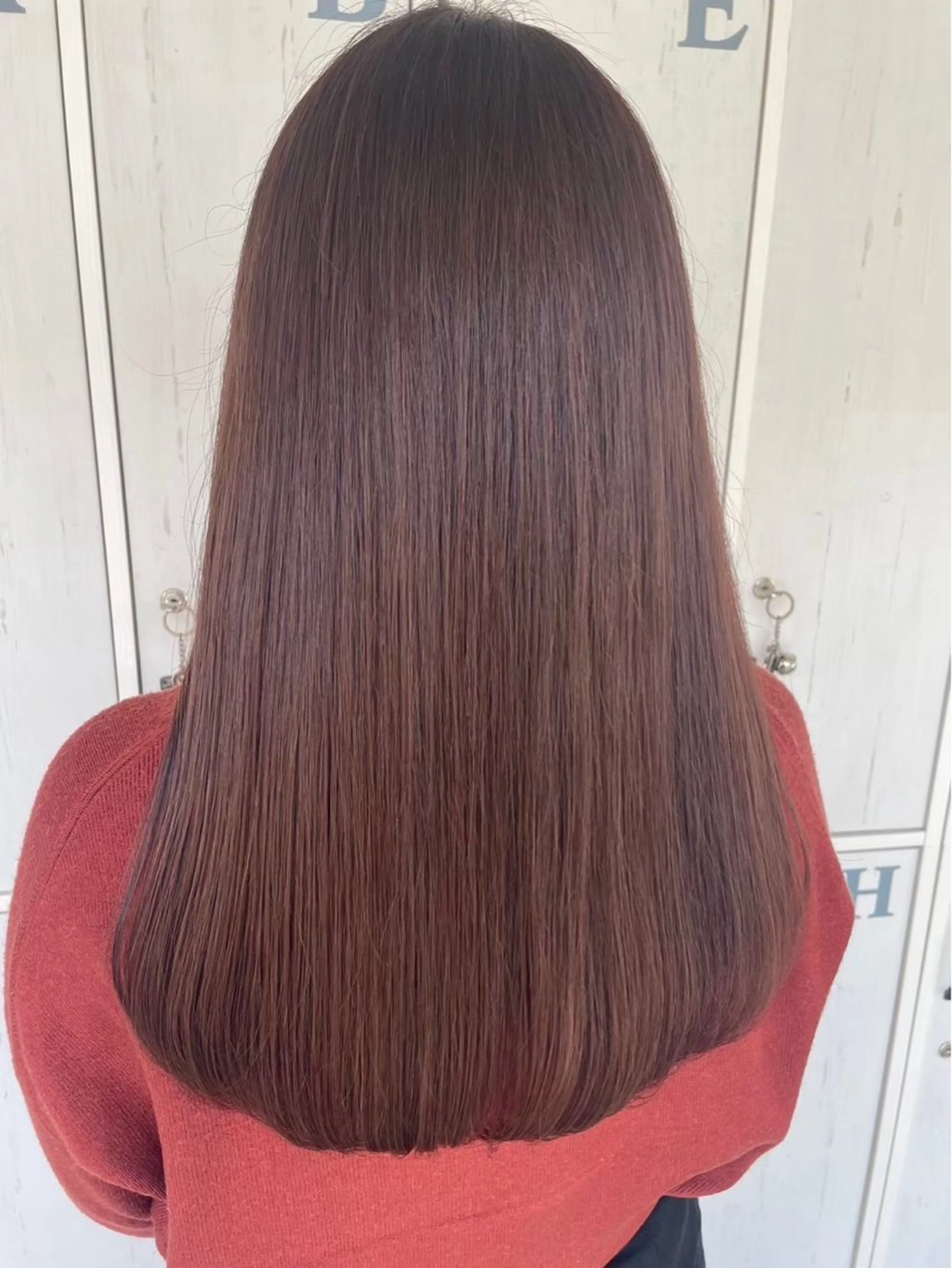 セミロング 比嘉 音々のヘアスタイル