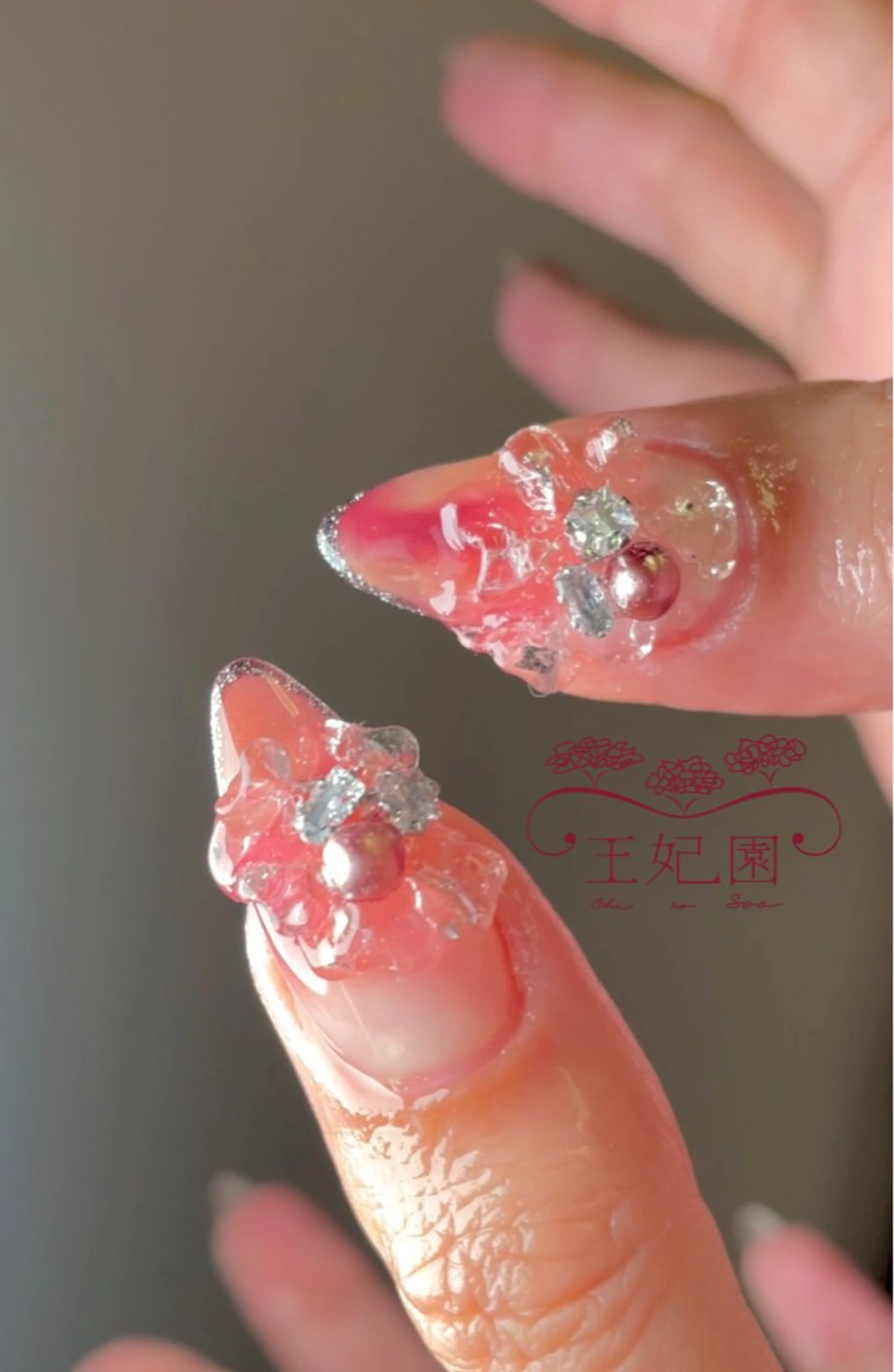 ネイル クリアネイル フレンチネイル ガラスフレンチ 氷ネイル・うるうるネイル キラキラネイル nail salon王妃の園所属・王妃の園 ohinosonoのネイルデザイン