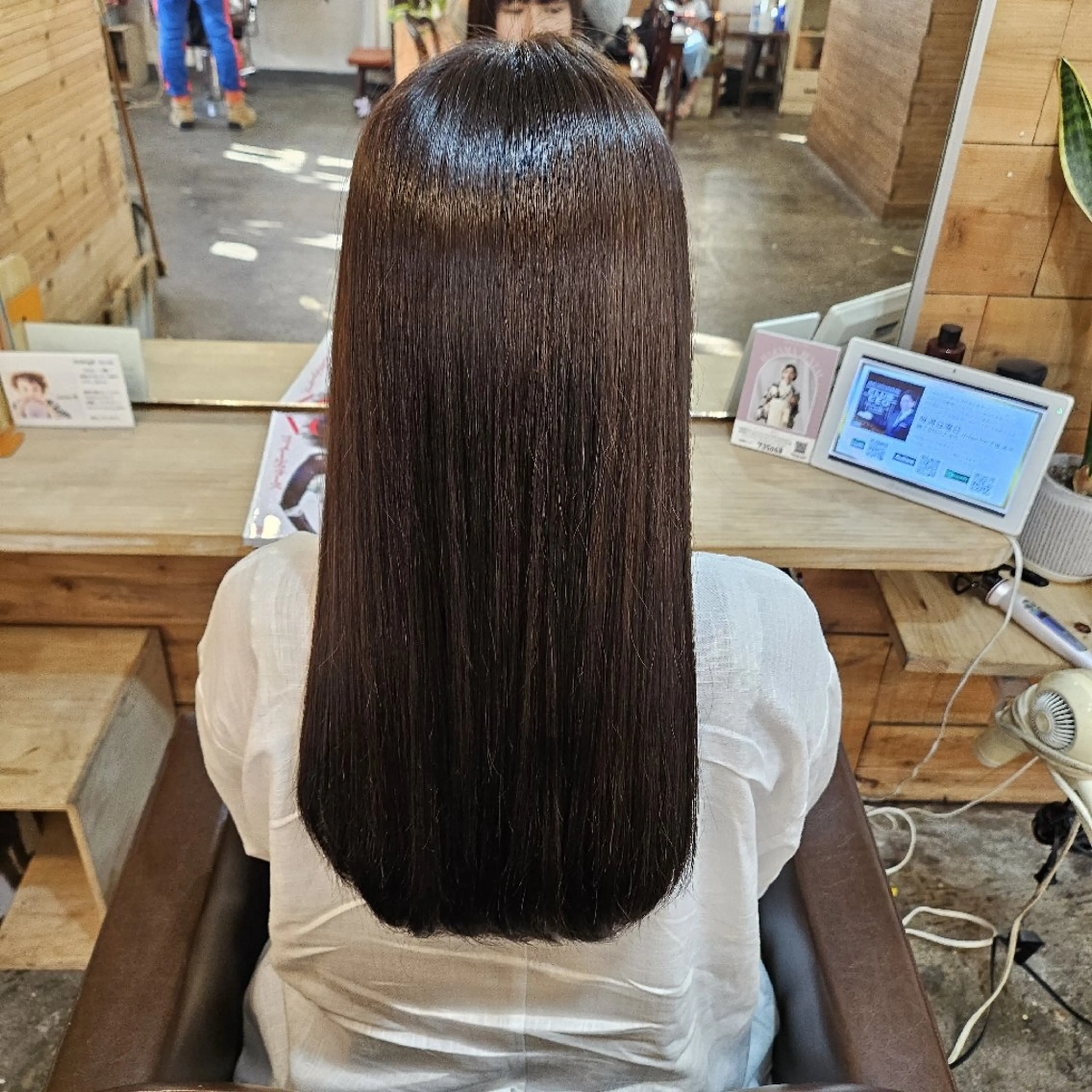 ロング トリートメント ヘアカラー トリートメント かりん/LeeLee /原宿/ハイトーンのヘアスタイル