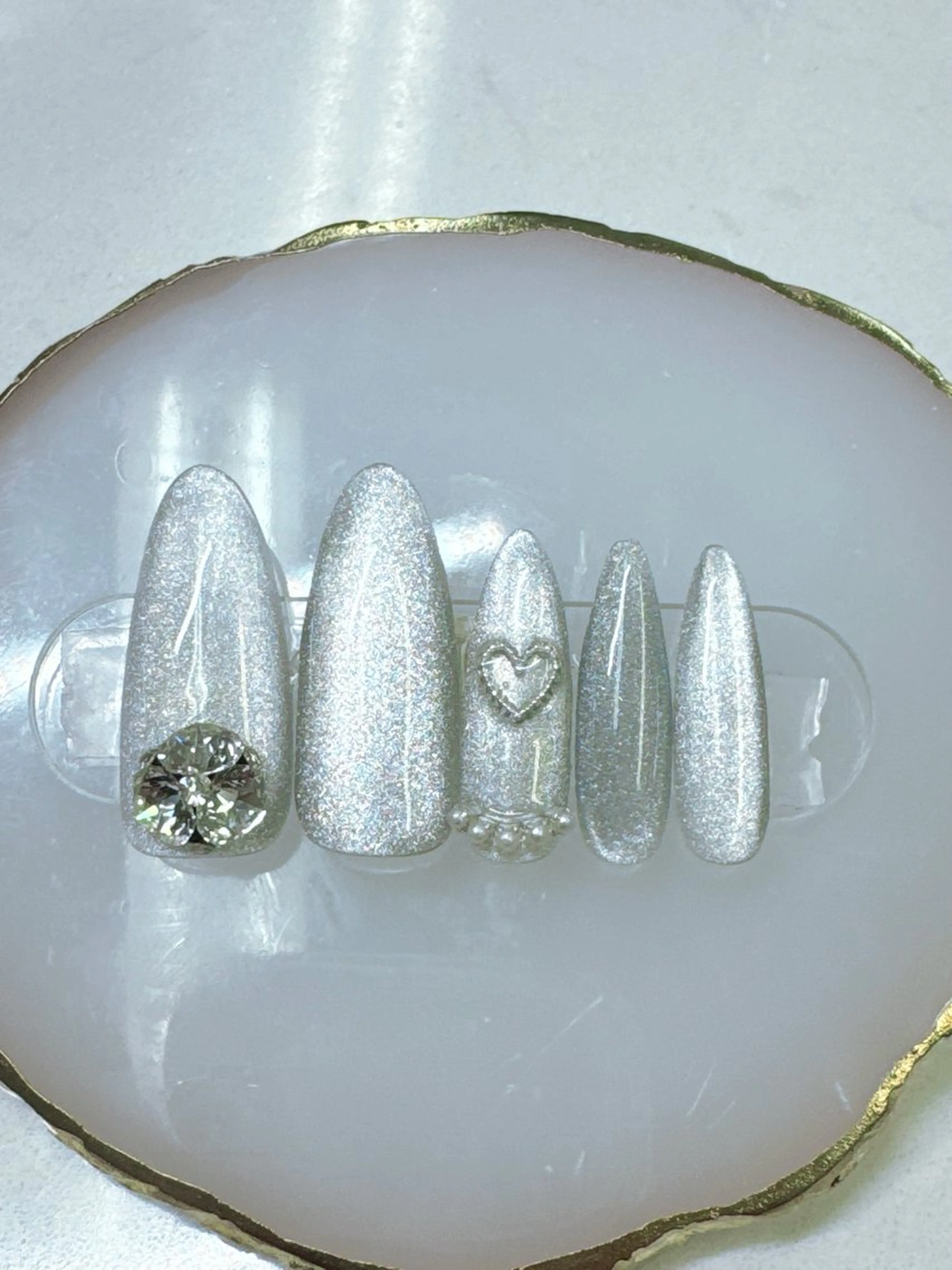ネイル ボルドー ドット フットネイル フレンチネイル ジェルネイル ハンドネイル クイーンズネイル銀座所属・Queeens nailのネイルデザイン
