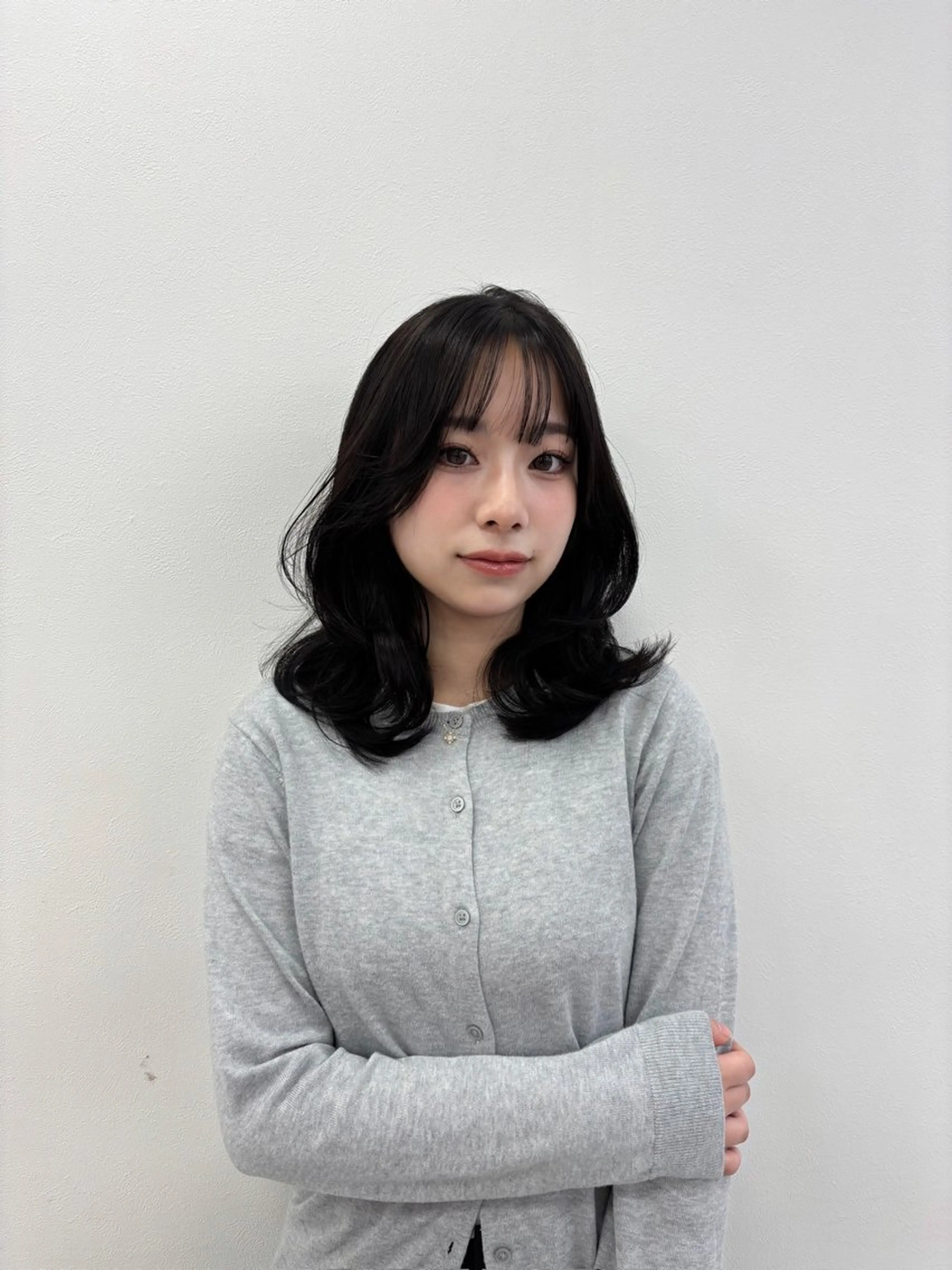 ロング カラー カット ヘアカラー トリートメント ヘッドスパ ヘアセット 韓国レイヤー ハッシュカットのヘアスタイル
