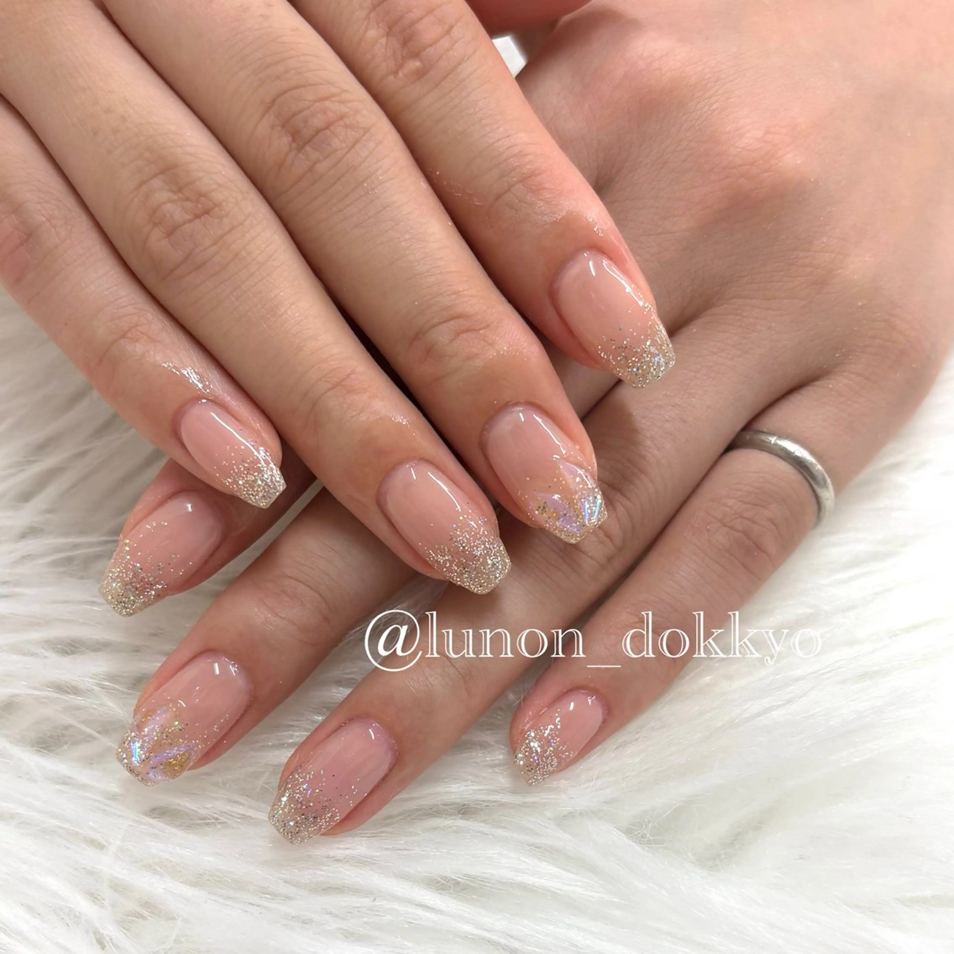 ネイル ハンドネイル NAILSALON LUNON 獨協大学前駅店所属・LUNON 獨協大学前駅店のネイルデザイン