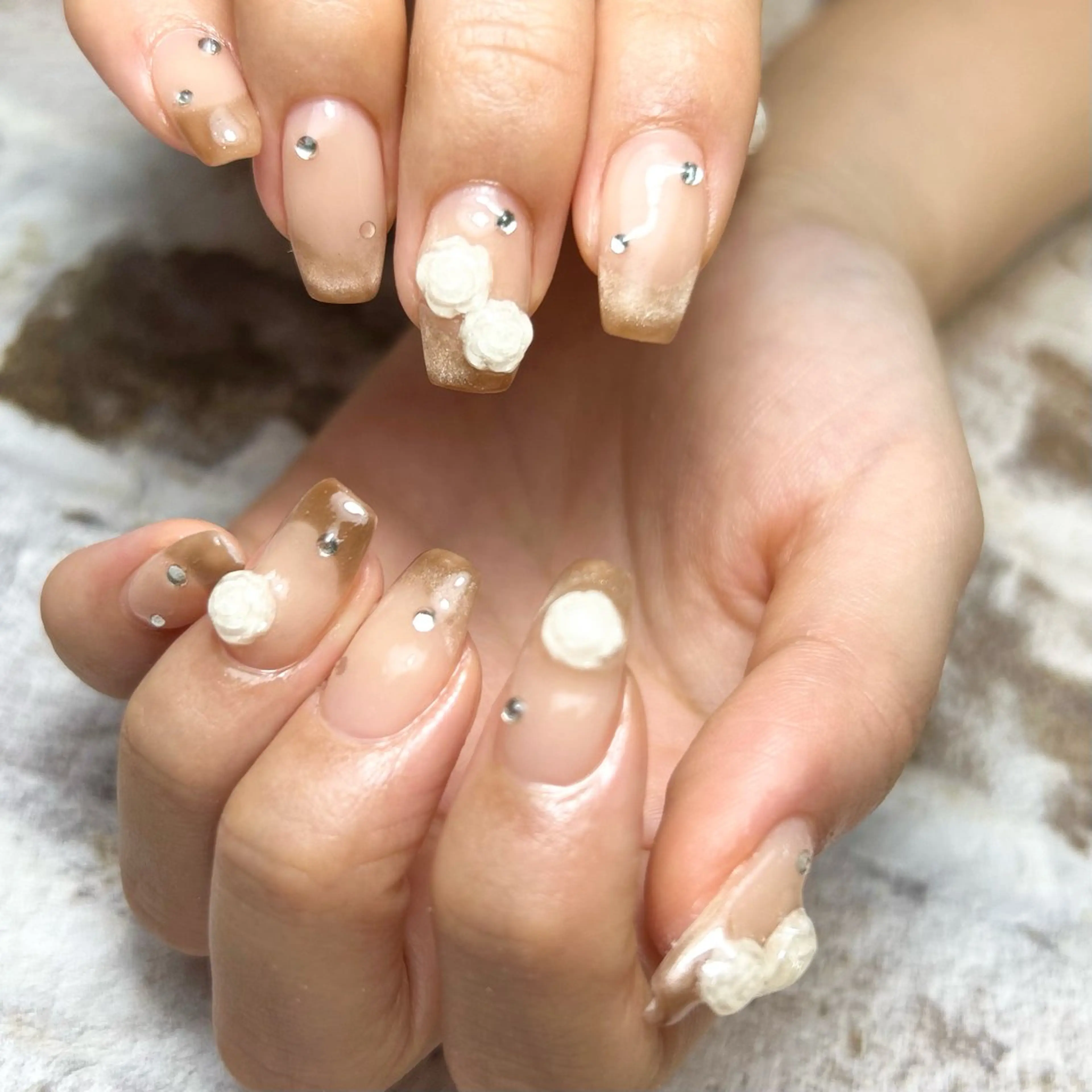 ネイル フレンチネイル マグネットネイル マグネットフレンチ ネイルサロンmuumii所属・東十条muumii ネイルまつ毛のネイルデザイン