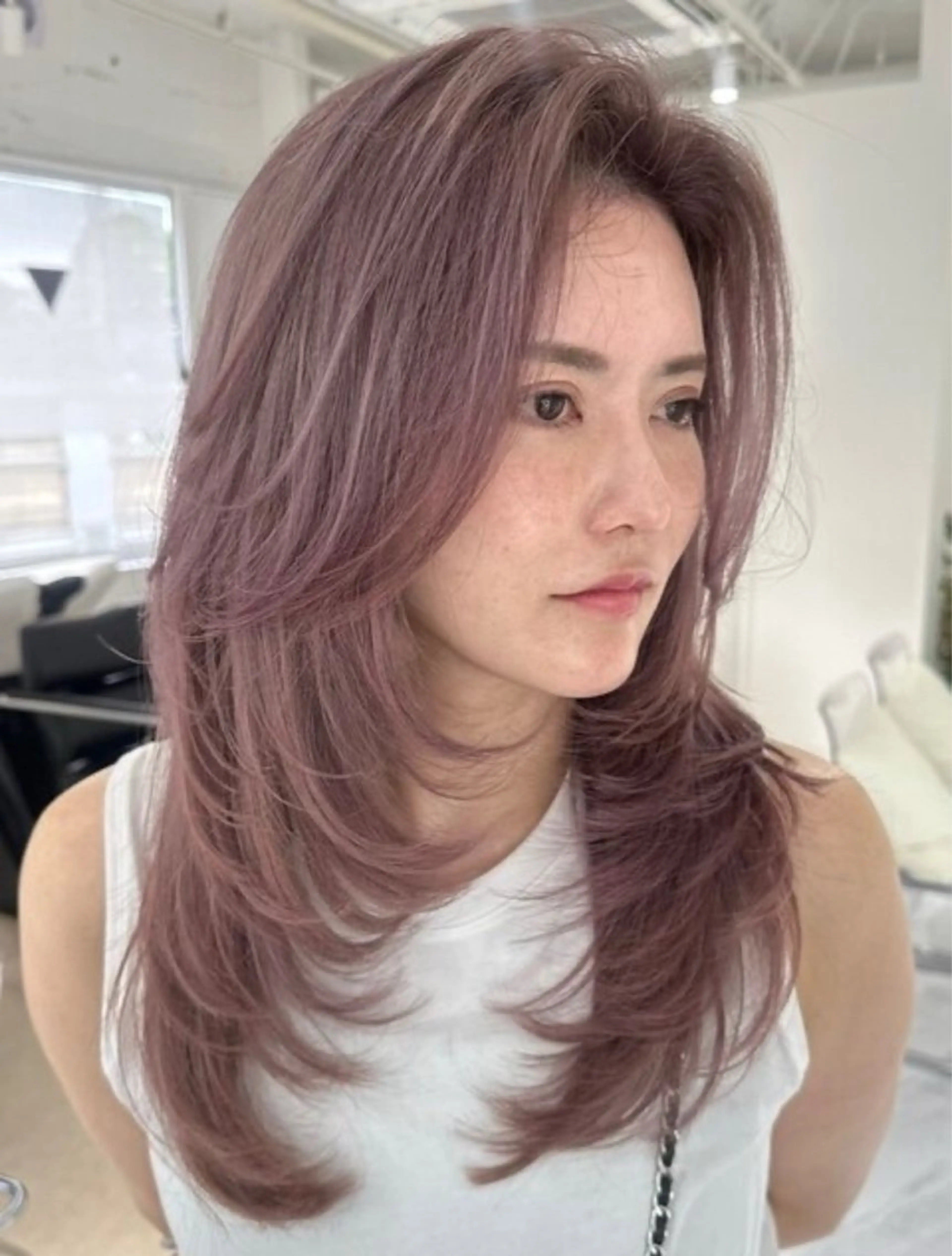 セミロング 顔周りカット レイヤーカット 小顔カット CIELO beautyバインドロック専門店所属・CIELO モデル募集のヘアスタイル
